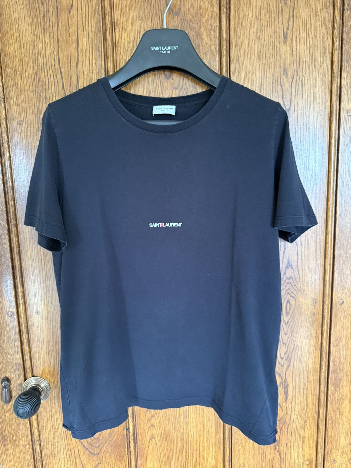 Saint Laurent Paris $550 Saint Laurent Rive Gauche black logo t shirt L Size US L / EU 52-54 / 3 - 8 Thumbnail
