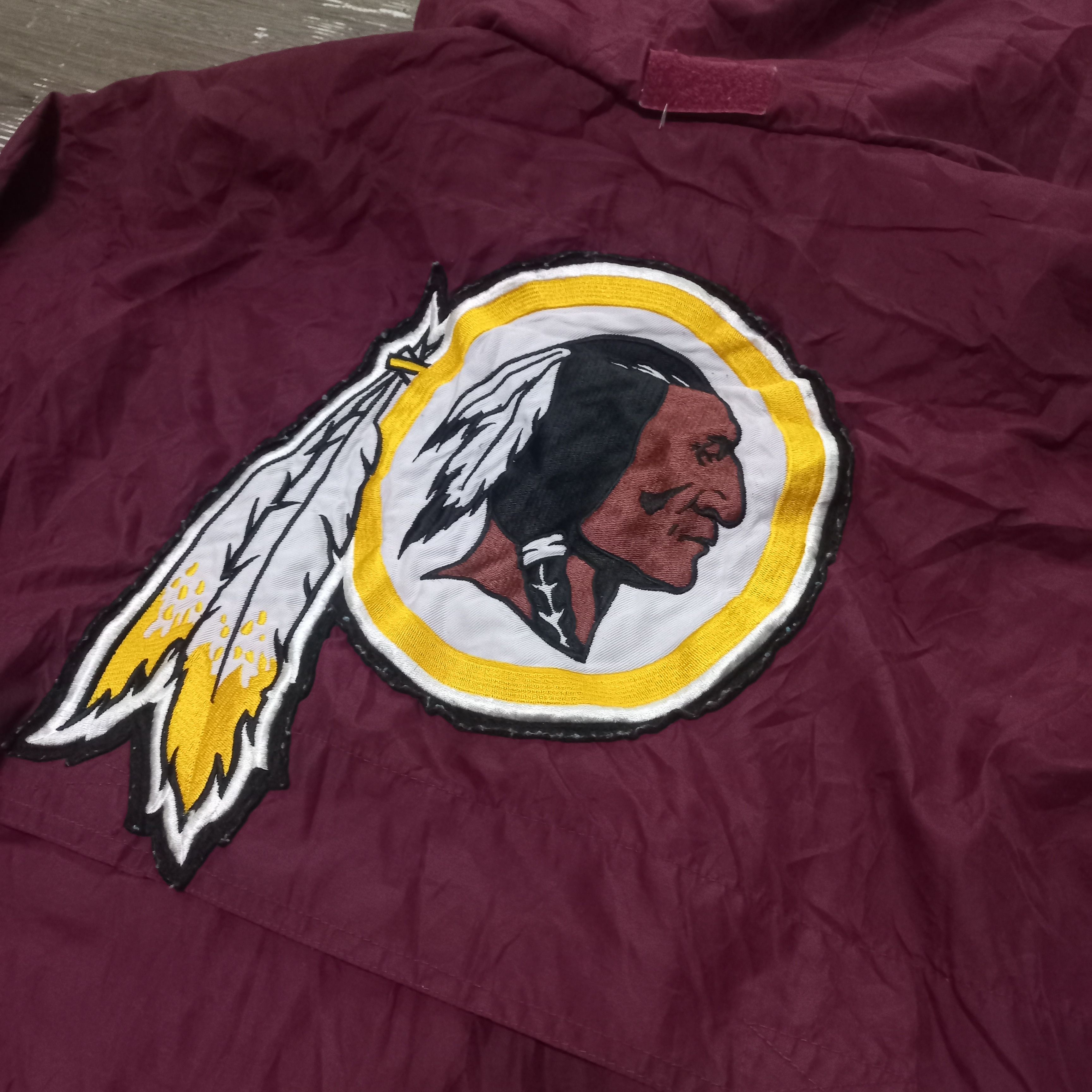 NFL × Vintage Vintage red skins windbracker big logo NFL team Size US S / EU 44-46 / 1 - 10 Thumbnail
