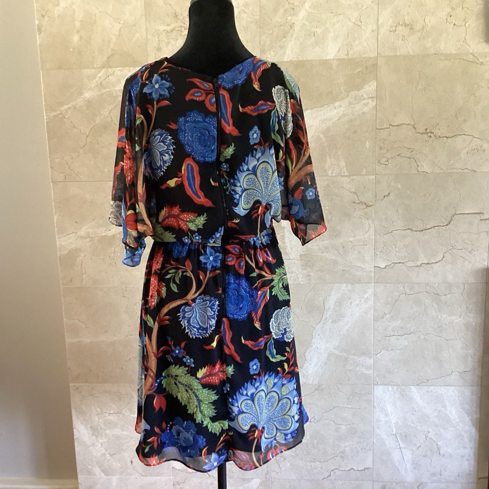 Alice + Olivia Alice + Olivia Cay Alder Floral Mini Dress Size 4 Black Fall Size S / US 4 / IT 40 - 9 Thumbnail