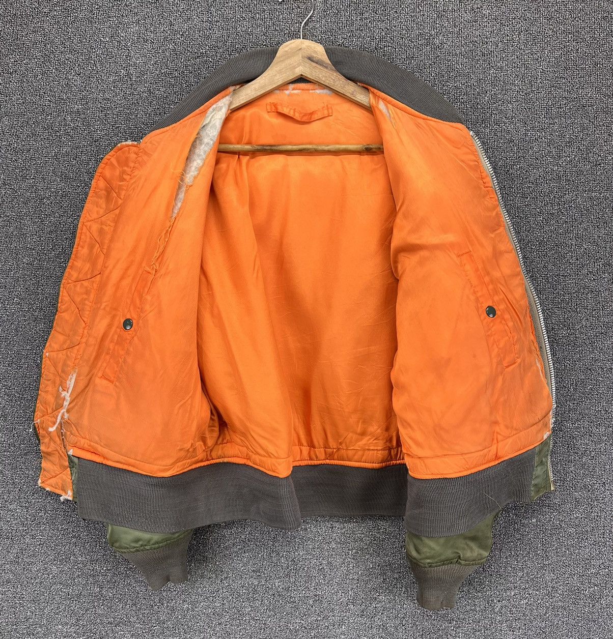 Avirex Vintage Avirex Trashed Rare Bomber Jacket Size US M / EU 48-50 / 2 - 8 Thumbnail