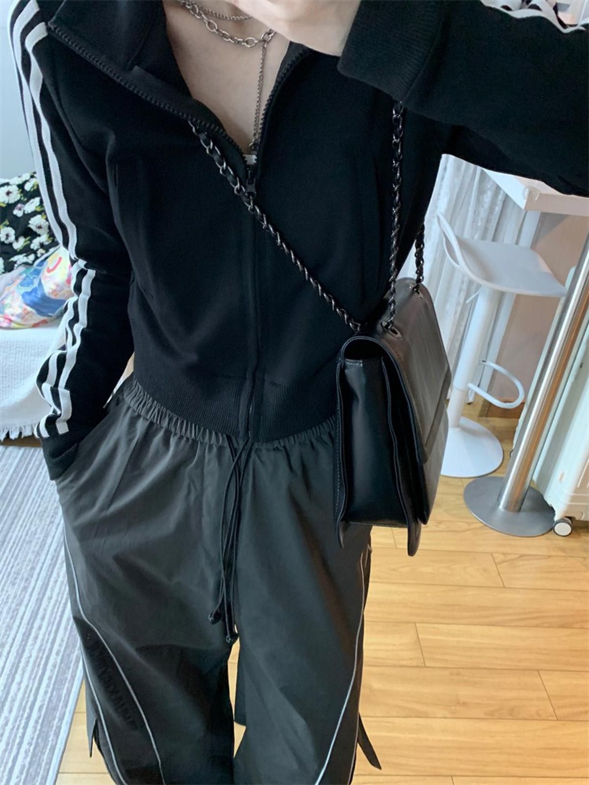The Unbranded Brand Vintage Cargo Track Pants Oversized Y2k Sweatpants Trousers Size US 32 / EU 48 - 3 Thumbnail