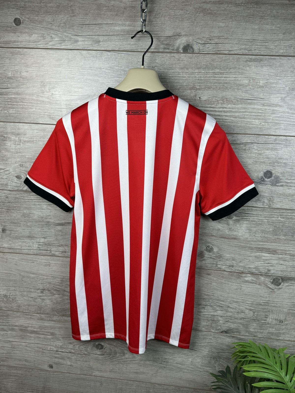 Under Armour SOUTHAMPTON 2016 2017 SHIRT FOOTBALL SOCCER UNDER ARMOUR Size US S / EU 44-46 / 1 - 11 Thumbnail