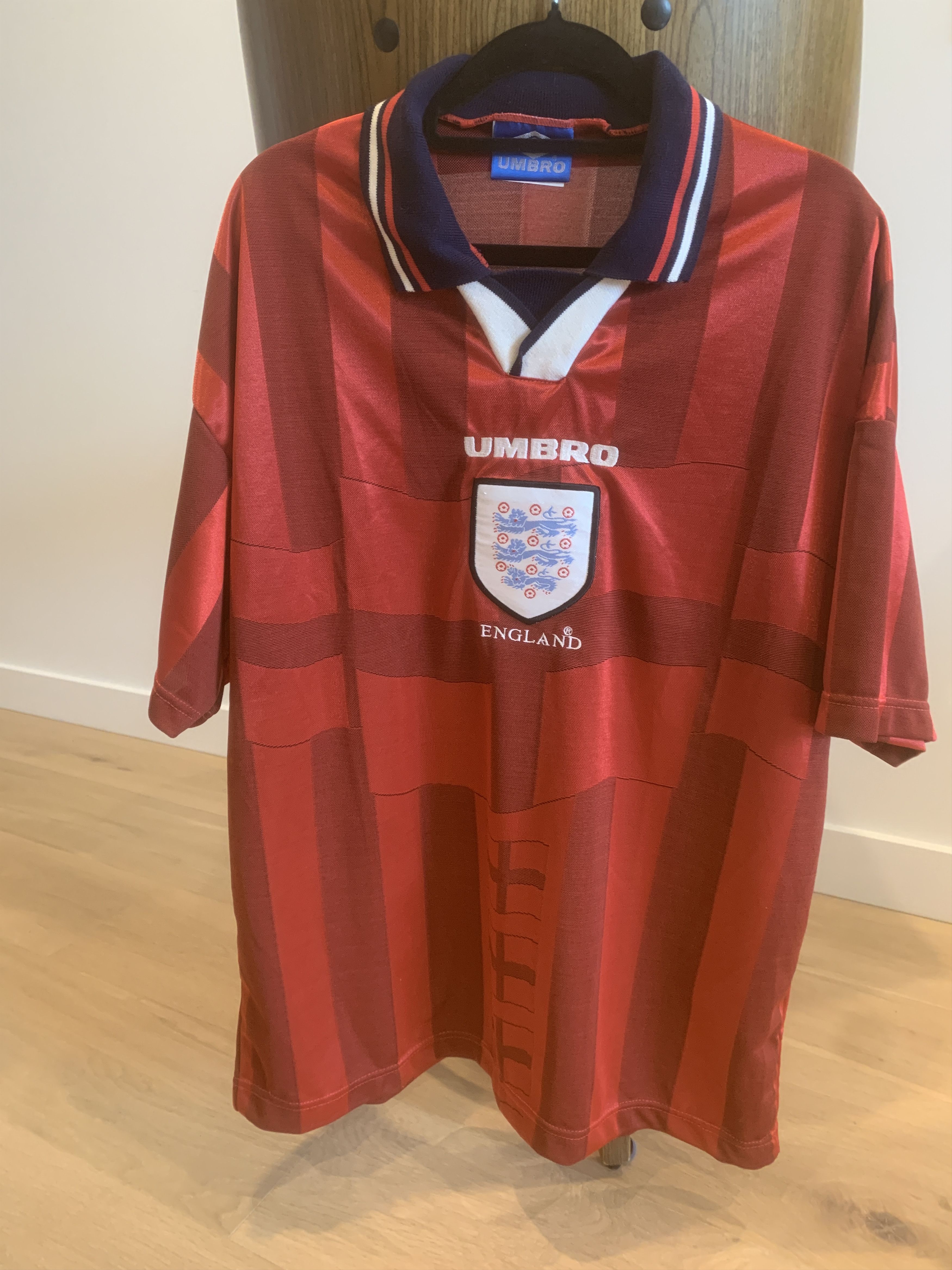 Umbro Vintage England 1998 Away Kit Football Soccer Jersey Size Size US L / EU 52-54 / 3 - 3 Thumbnail