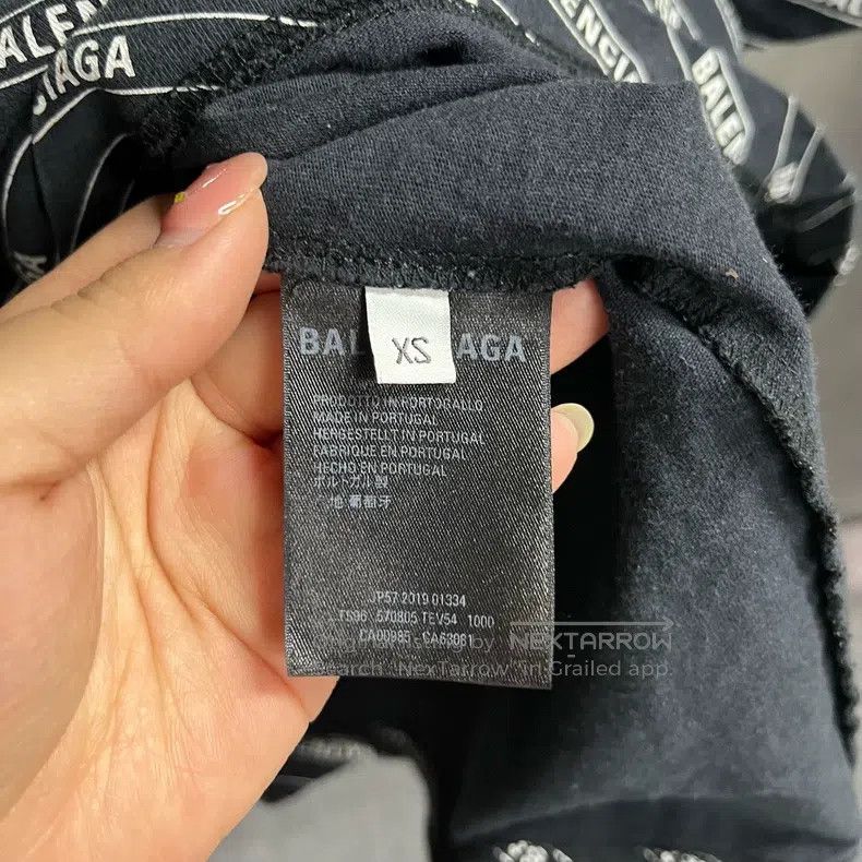Balenciaga Balenciaga Black barrage full print pattern logo round nec Size US XS / EU 42 / 0 - 3 Thumbnail