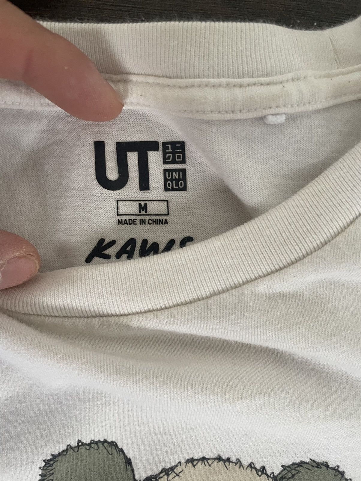 Kaws Uniqlo and Kaws collab Size US M / EU 48-50 / 2 - 4 Thumbnail