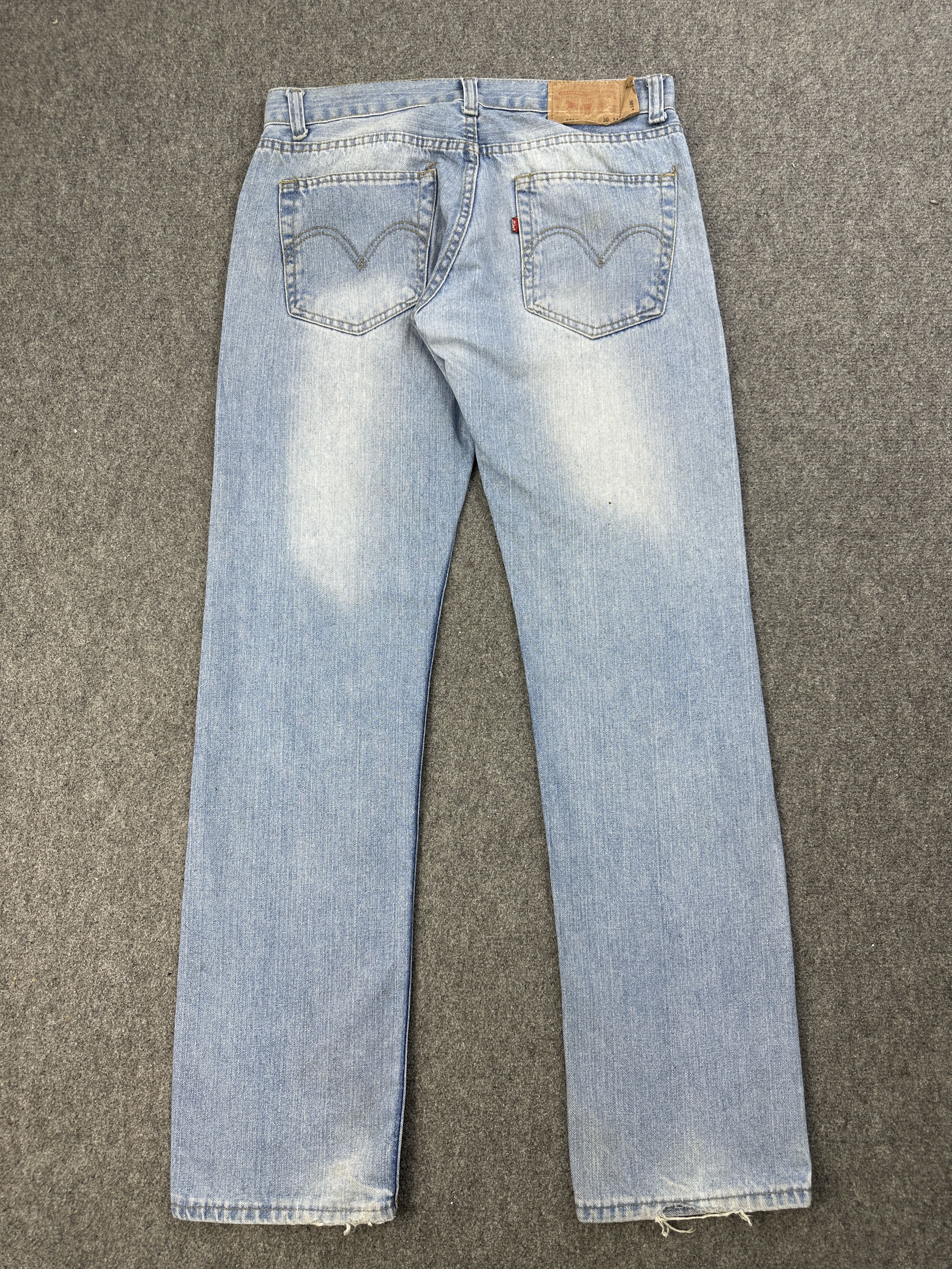 Levi's Vintage Levis 501 Faded Blue Jeans 33x33 S0047 Size US 33 - 3 Thumbnail