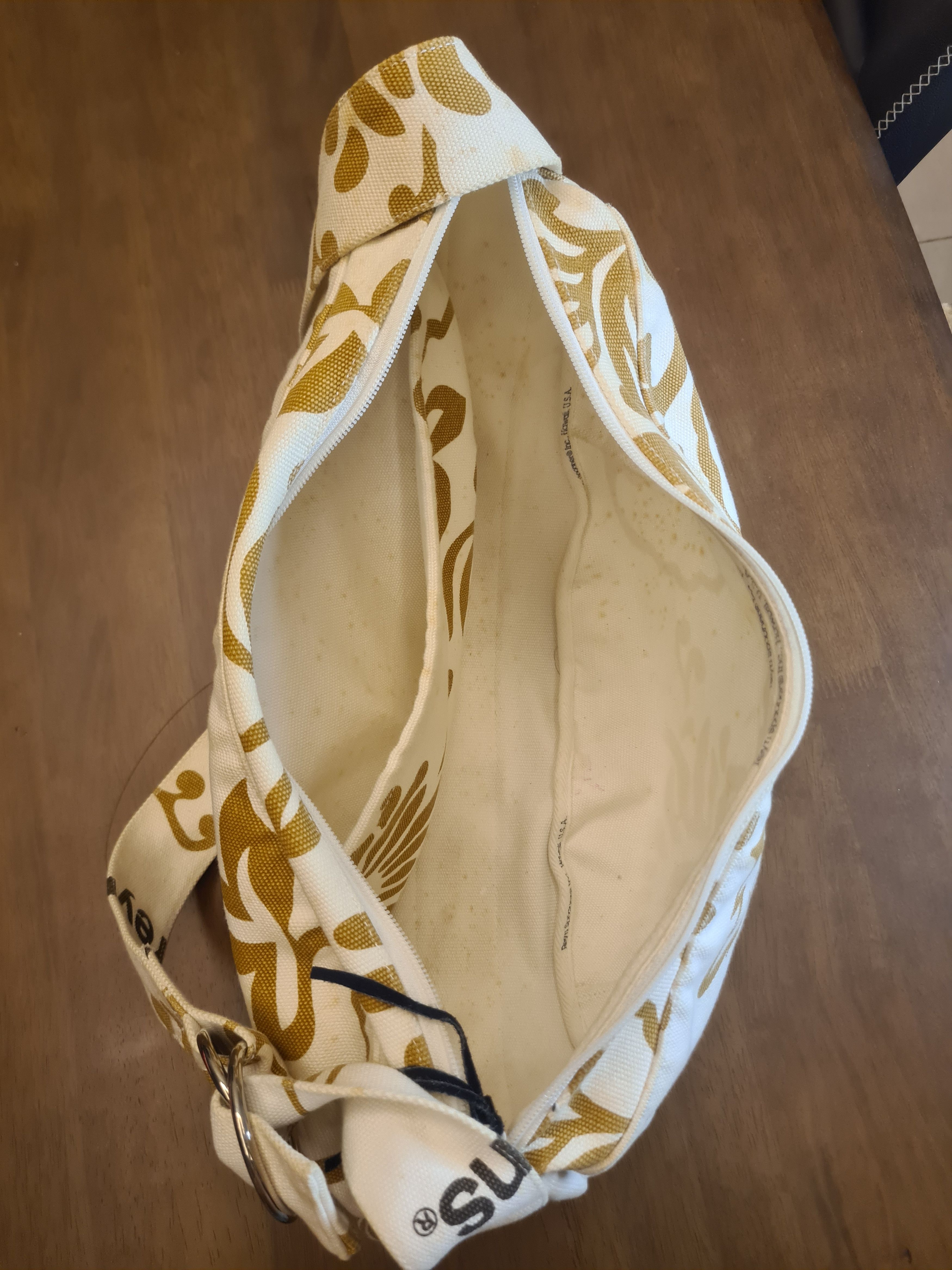 Reyn Spooner Reyn spooner banana newspaper slingbag Size ONE SIZE - 5 Thumbnail