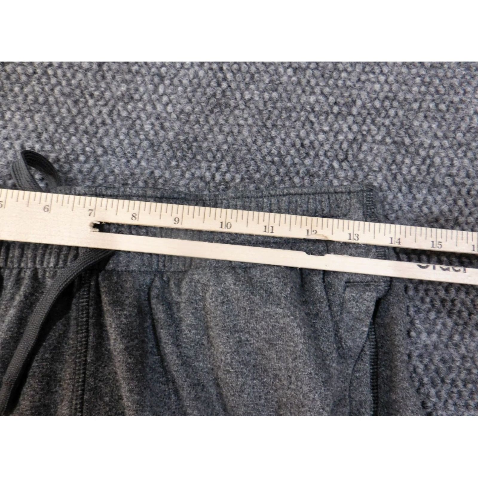 Adidas adidas Sweatshirt Men Medium Gray Logo Active Stretch Performance Climawarm Shirt Pants Logo Fit Regular Mens Size US M / EU 48-50 / 2 - 3 Thumbnail