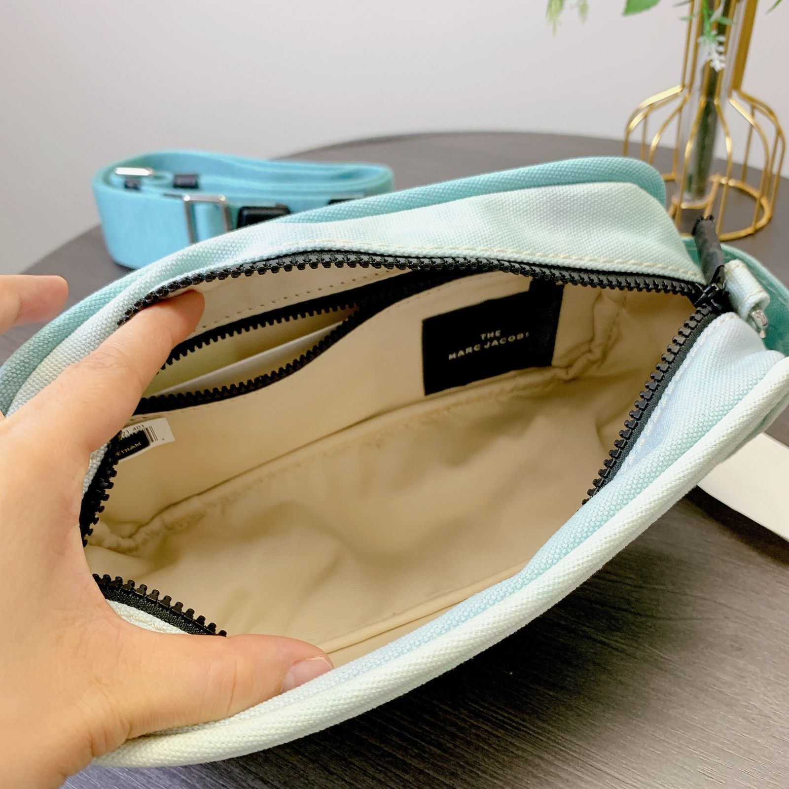 Marc Jacobs Marc Jacobs HII9MO2PF2I Blue Canvas Crossbody Bag Size ONE SIZE - 6 Thumbnail