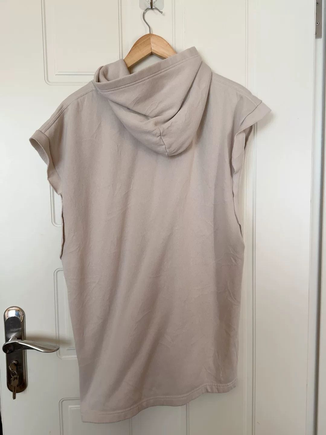 Balenciaga sleeveless hooded tank top by Balenciaga Size US XS / EU 42 / 0 - 4 Thumbnail