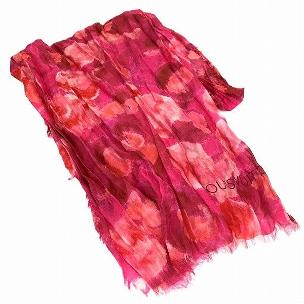 Louis Vuitton Louis Vuitton Louis Vuitton Summer Ikat Scarf M74928 Cotton Scarf M74928 in Good Condition Size ONE SIZE - 1 Thumbnail