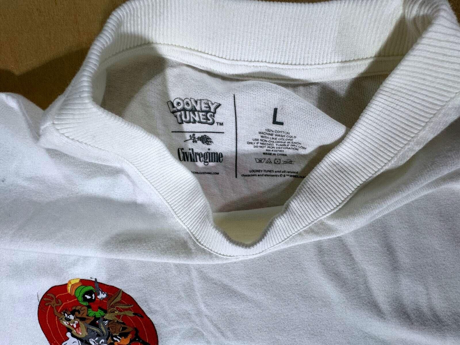Civil Regime Civil Regime x Looney Tunes "That's All Folks!" T-Shirt Size Size US L / EU 52-54 / 3 - 3 Thumbnail
