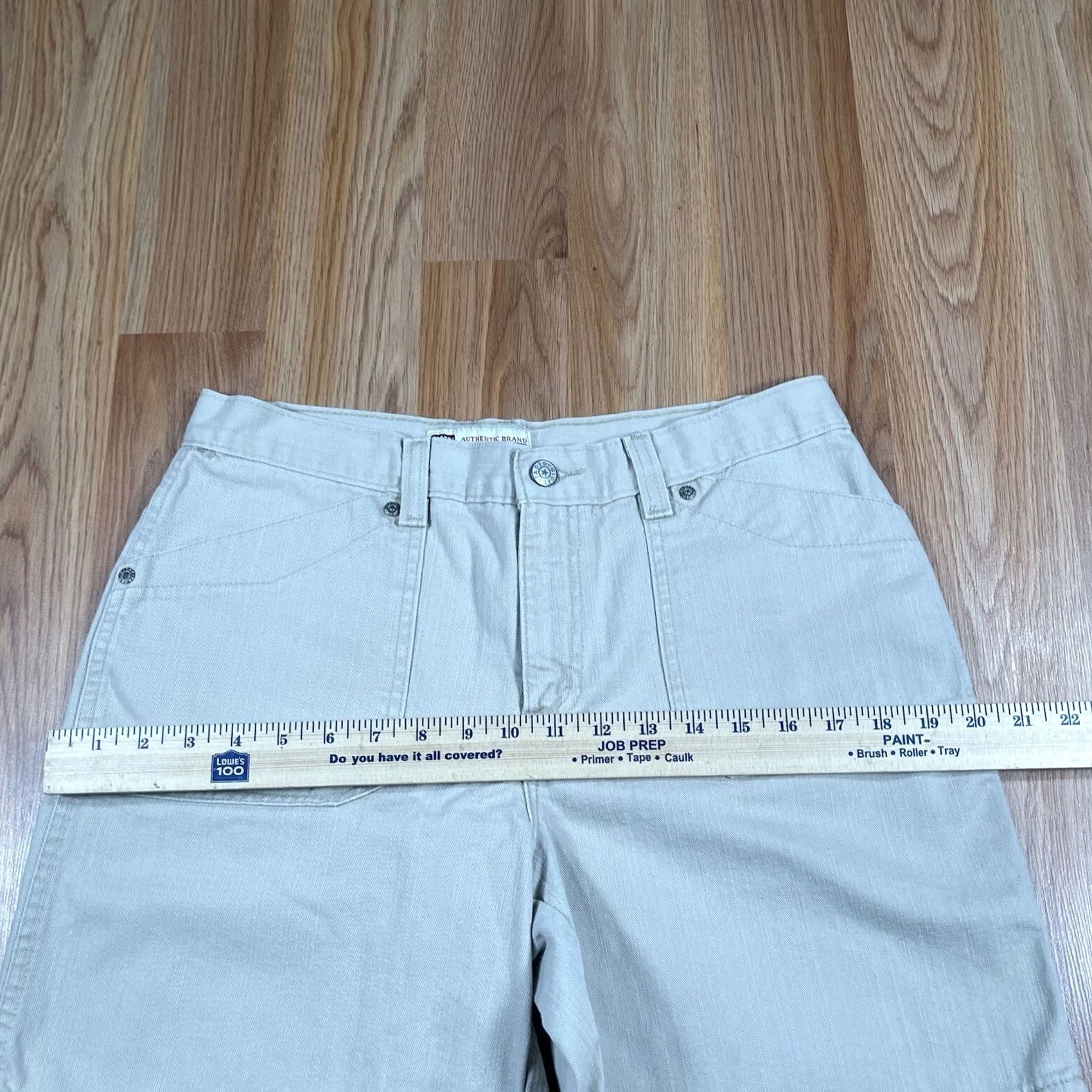Faded Glory Faded Glory Shorts Womens 10 Mid Rise Flat Front Pockets Beige Denim Jean Cotton Shorts Size 32" / US 10 / IT 46 - 5 Thumbnail