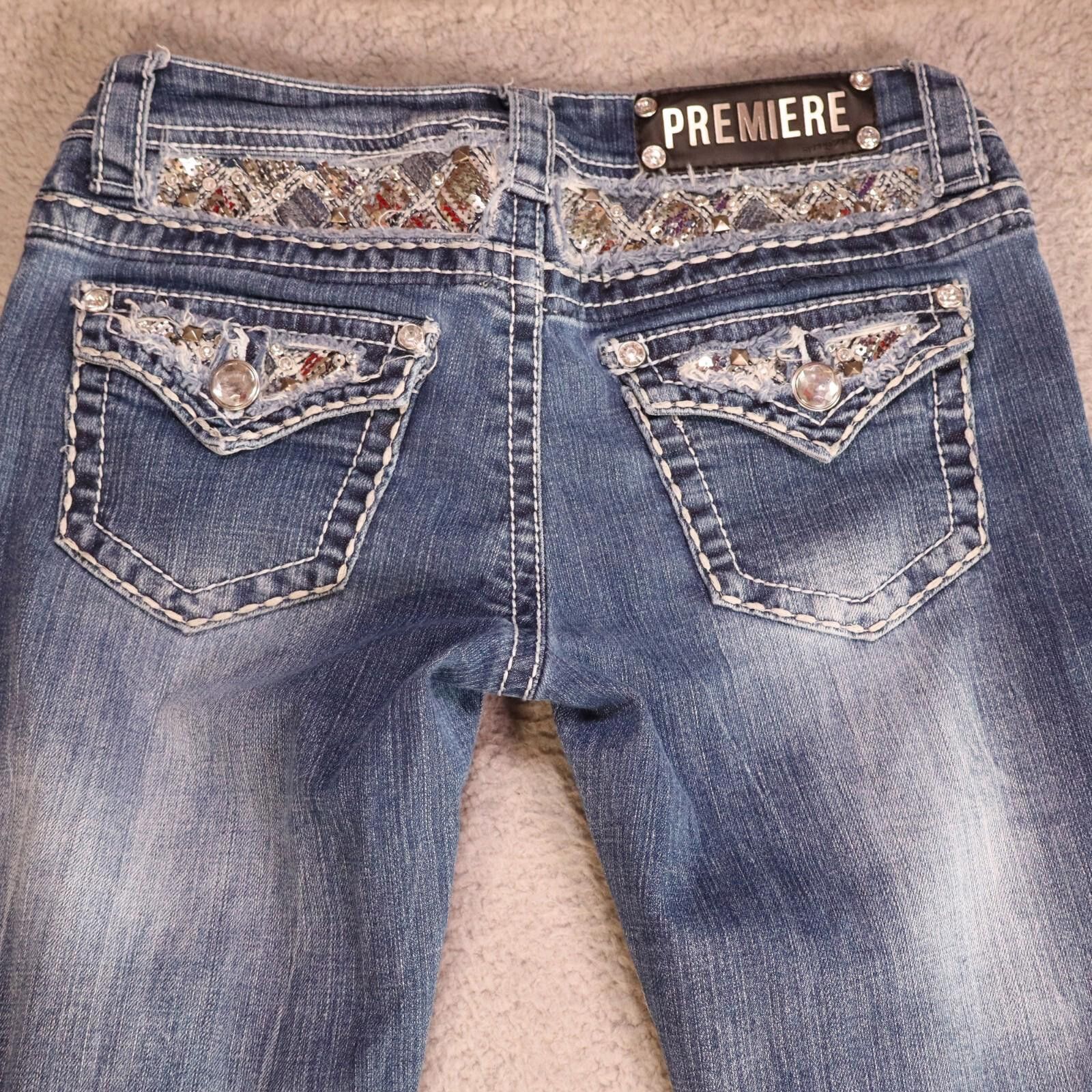 Designer Premiere Women 3/4 Blue Jeans Studded Rue21 Distress Size 27" / US 4 / IT 40 - 1 Thumbnail