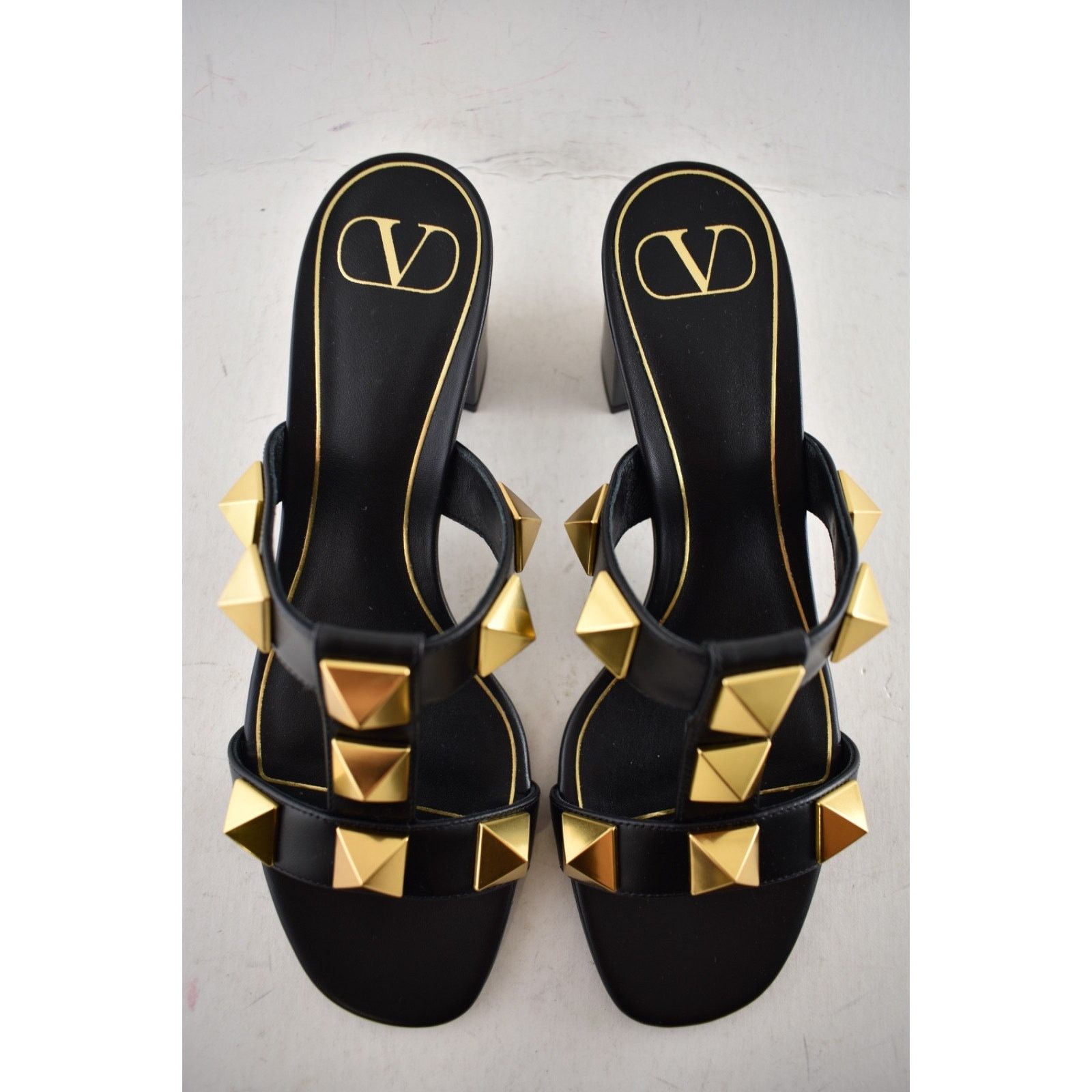 Valentino Rockstud Roman Stud City 60mm Slide Mule Sandal Block Heel Size US 7.5 / IT 37.5 - 13 Thumbnail