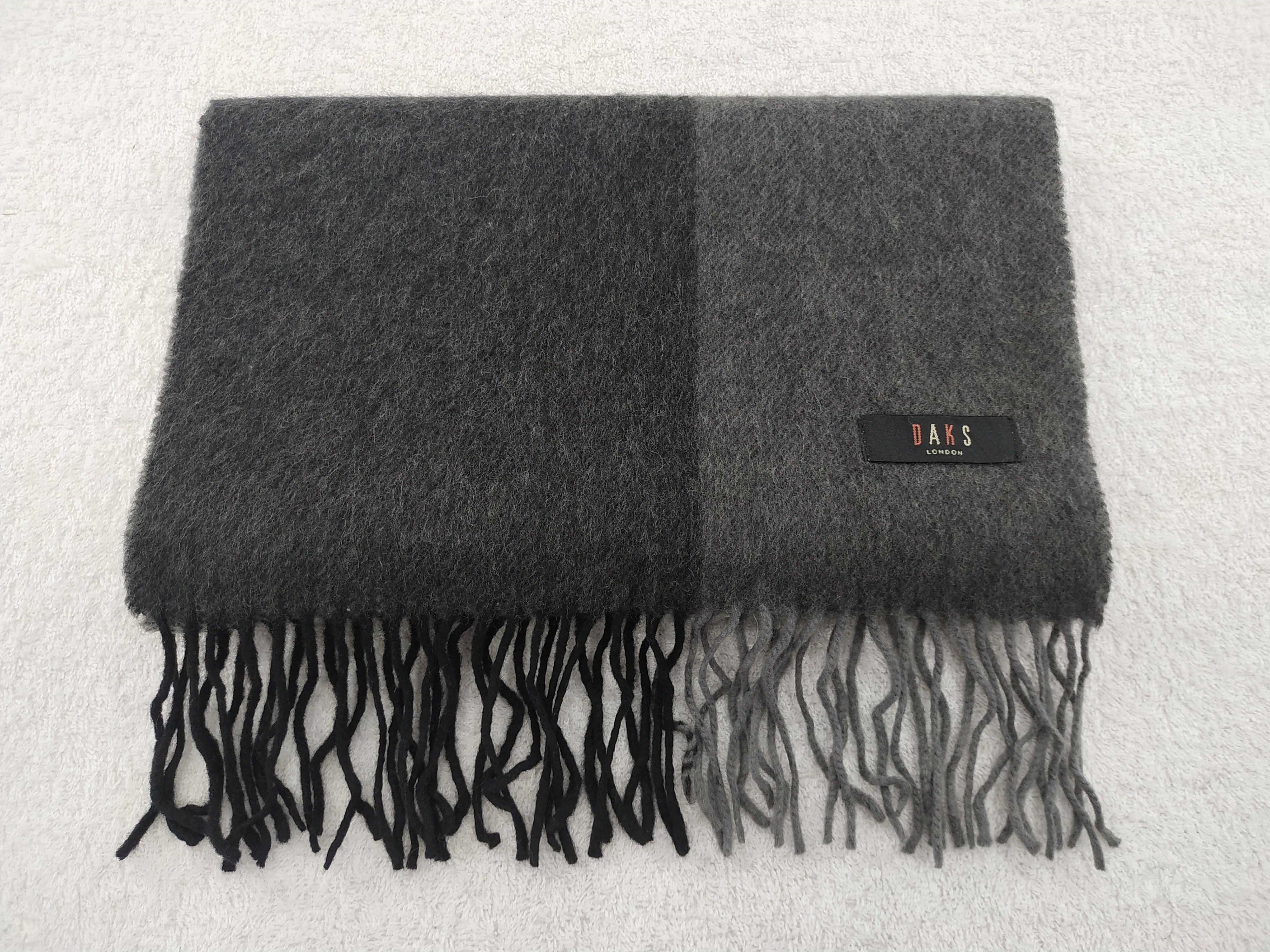 DAKS Vintage Daks Scarf/Muffler/Neckwear MF377 Size ONE SIZE - 3 Thumbnail