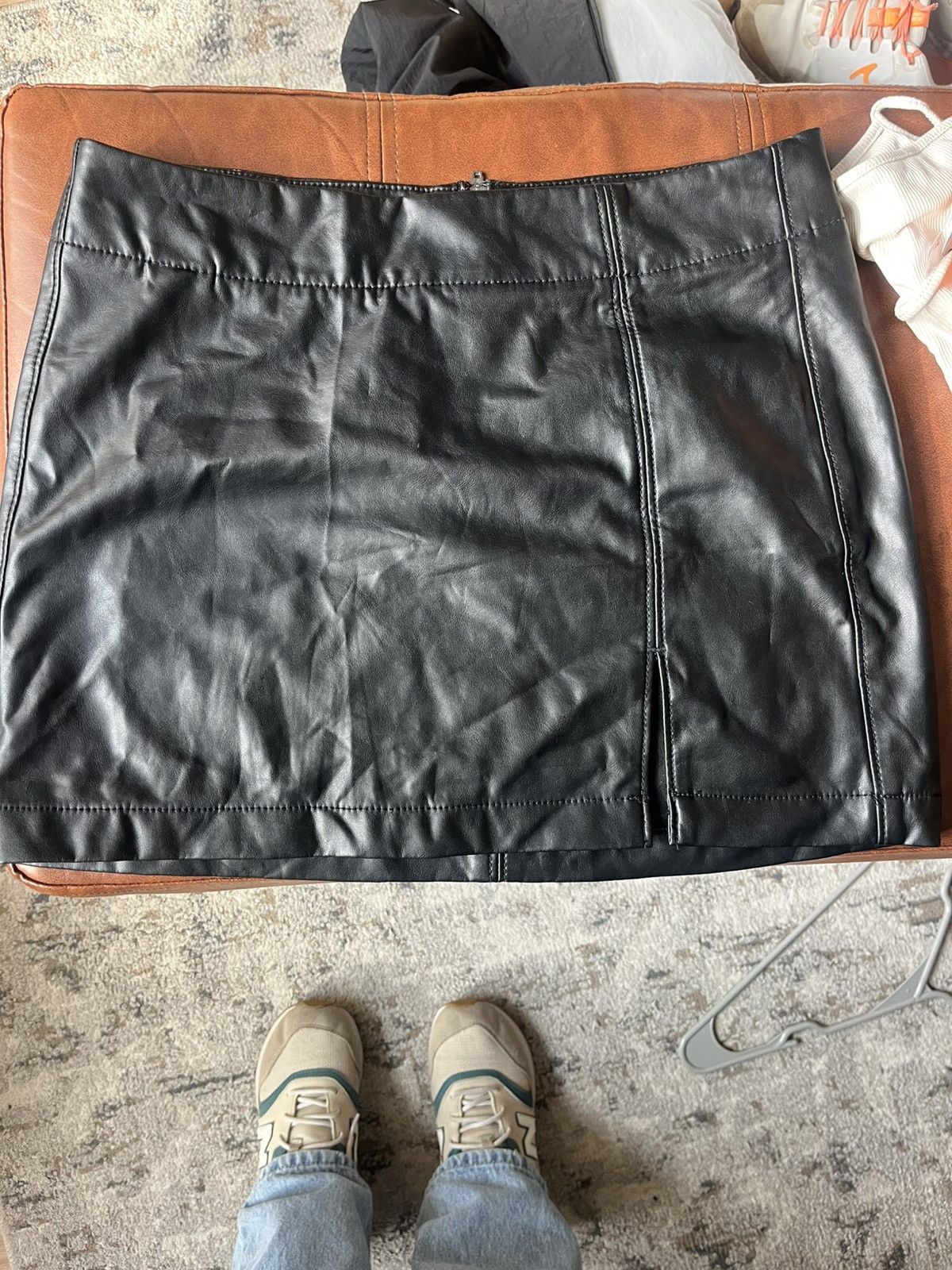 American Eagle Outfitters Black skirt Size 28" / US 6 / IT 42 - 1 Thumbnail