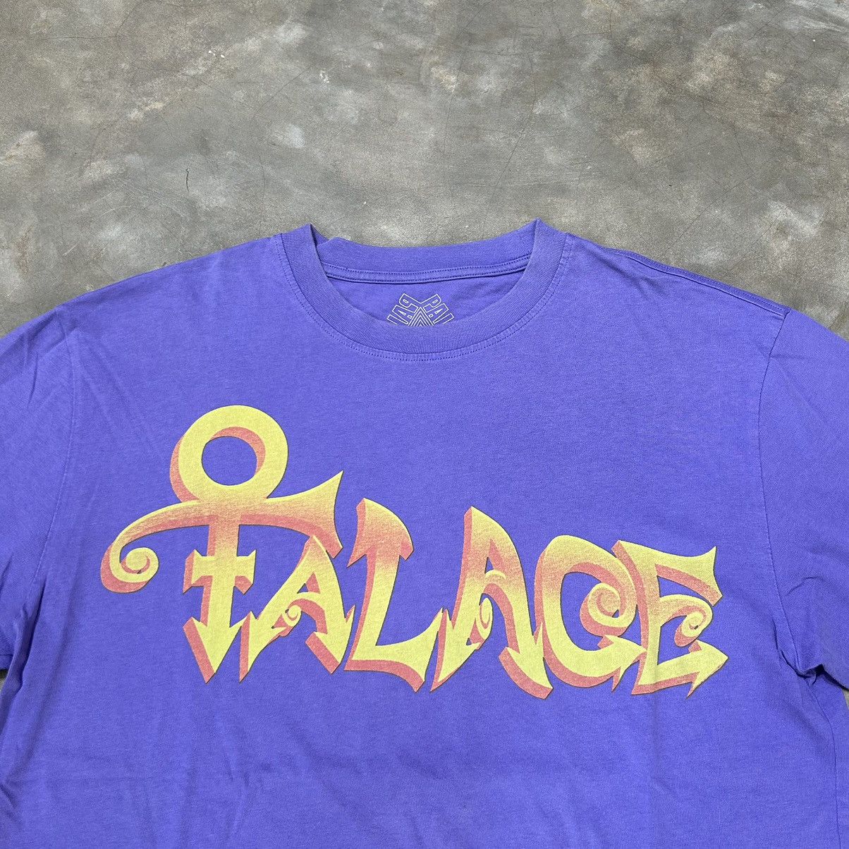 Palace Palace prince syimbol Size US L / EU 52-54 / 3 - 1 Thumbnail