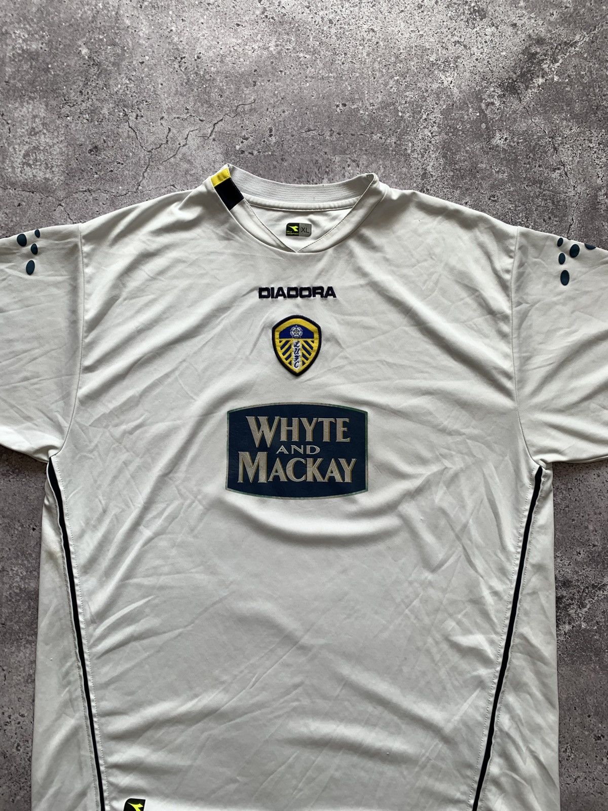 Diadora 🔥DIADORA LEEDS UNITED 2004/2005 HOMW SOCCER JERSEY Size US XL / EU 56 / 4 - 2 Thumbnail
