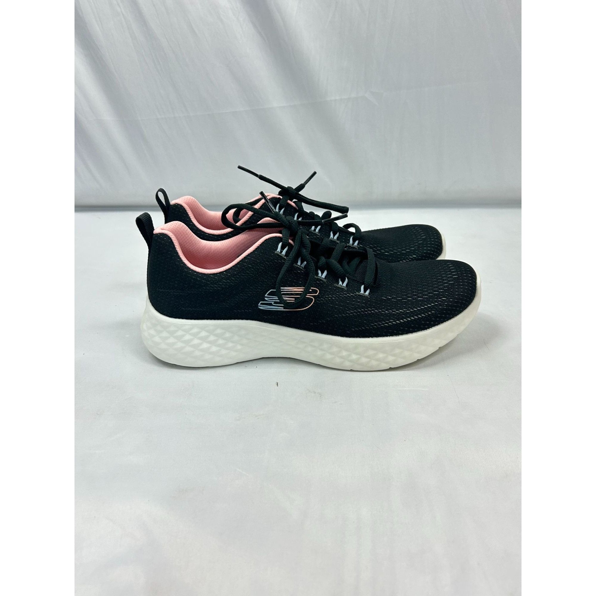 SKECHERS Skechers Memory Foam Sneakers Women’s Size 9 Black Pink Ligh Size US 9 / IT 39 - 1 Thumbnail