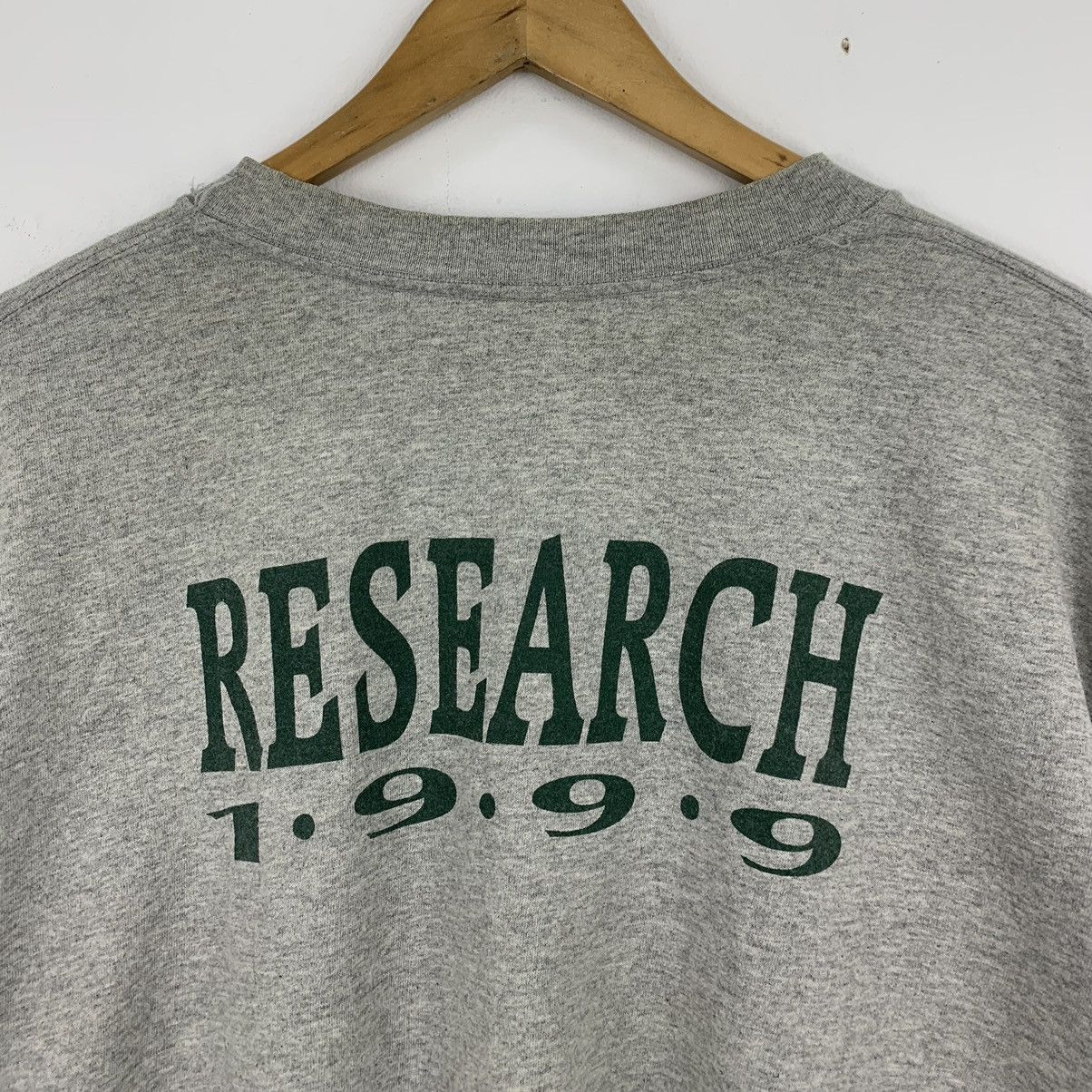 Vintage Vintage 90’s University of Saskatchewan T-Shirt Size US XL / EU 56 / 4 - 4 Thumbnail