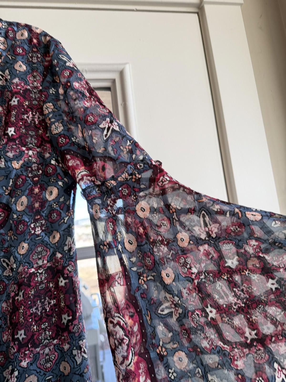 Other WHBMBoho Floral Bell Sleeve Dress Blue Rose S Size Size S / US 4 / IT 40 - 4 Thumbnail