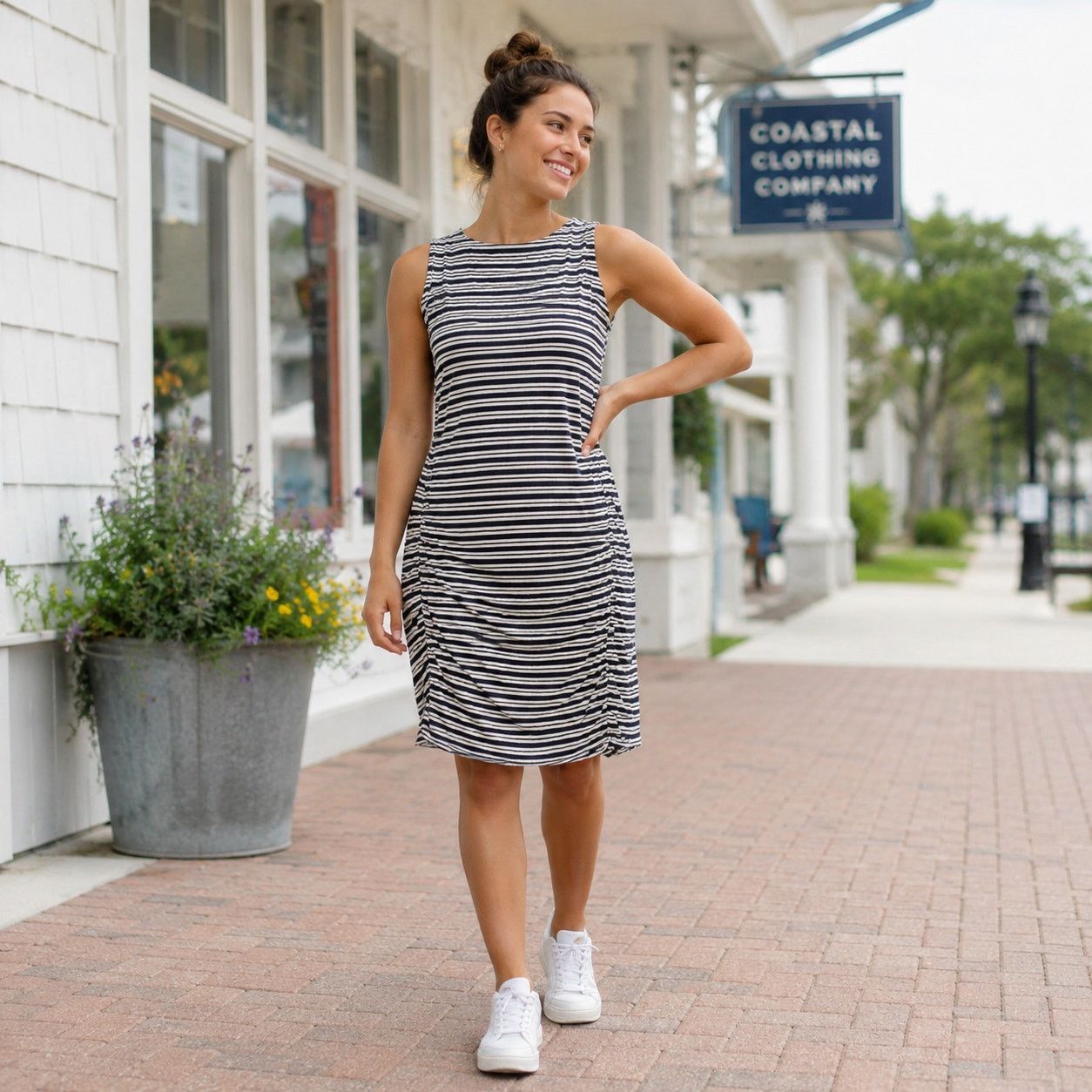 Athleta Athleta Ruched Striped Sleeveless Dress Medium Size M / US 6-8 / IT 42-44 - 1 Thumbnail