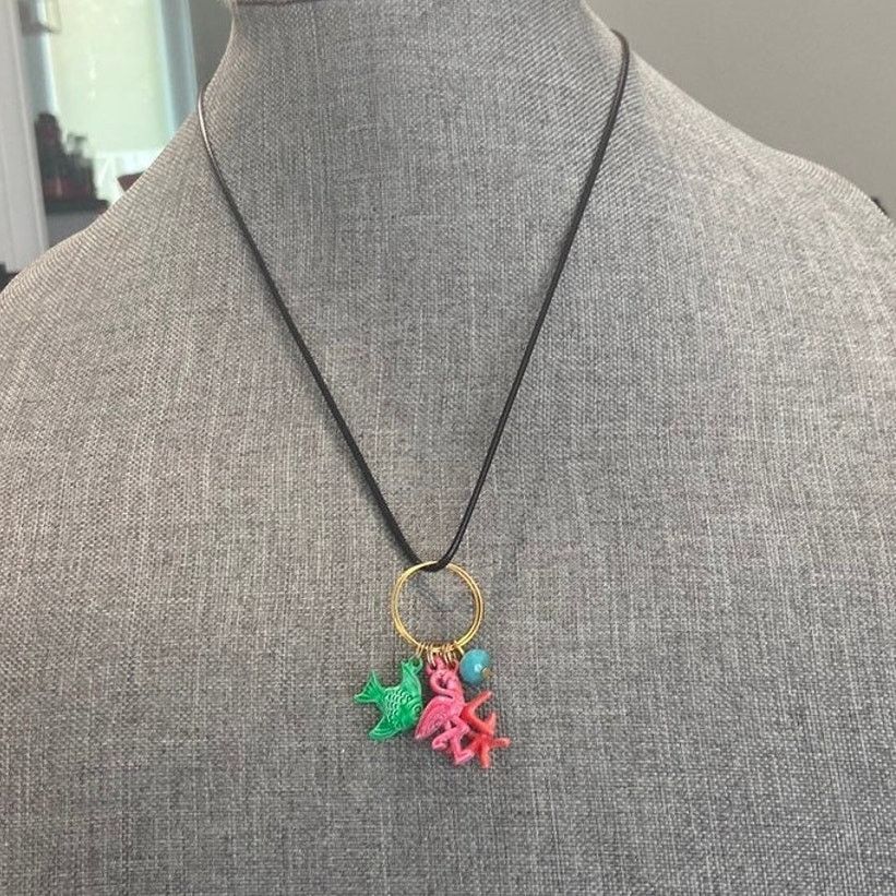 Handmade upcycled beach charm necklace Size ONE SIZE - 1 Thumbnail