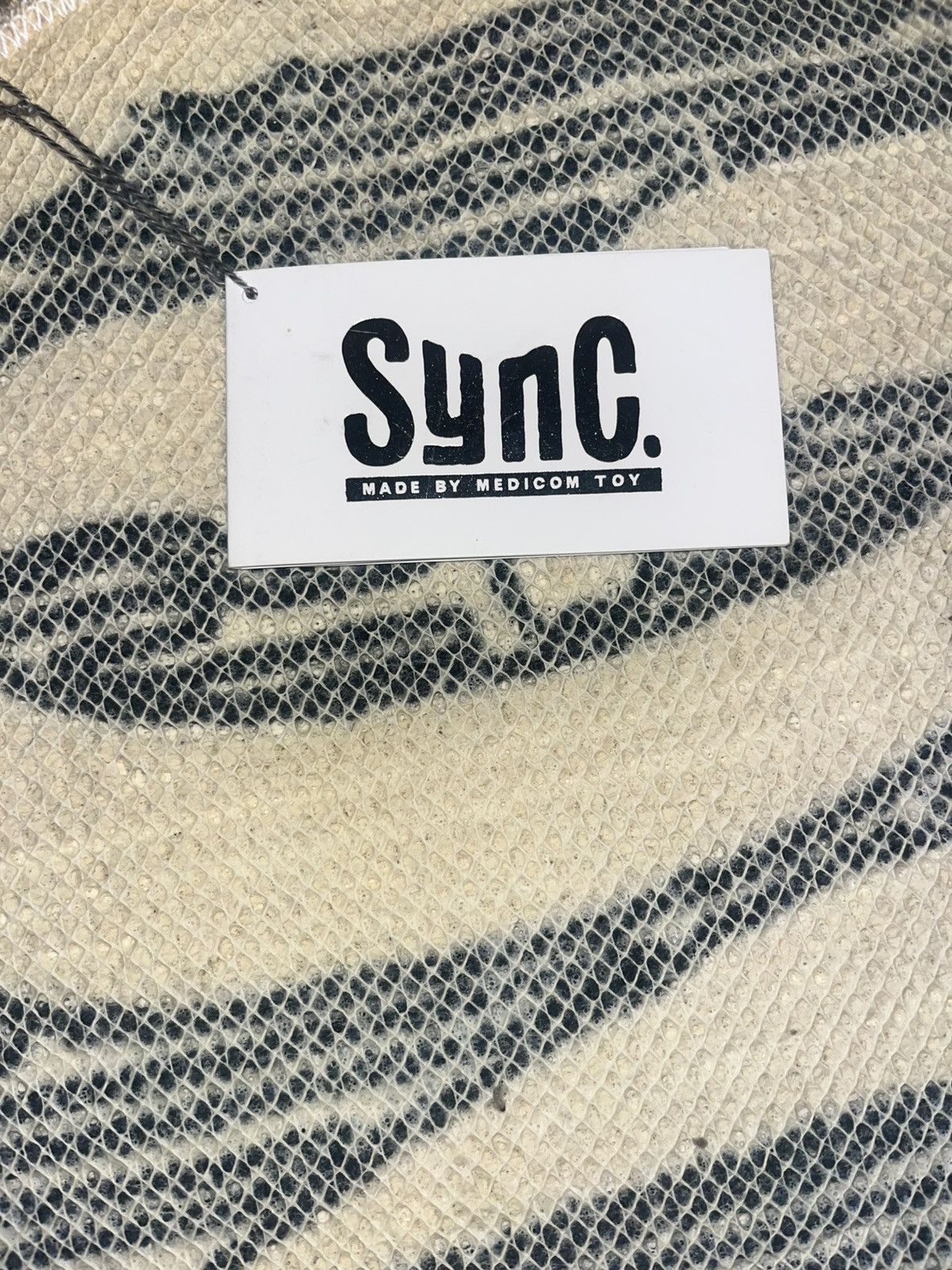 Medicom Toy House Industries x Sync x Medicom Toy Love Rug Mat 2015 NWT Size ONE SIZE - 6 Thumbnail