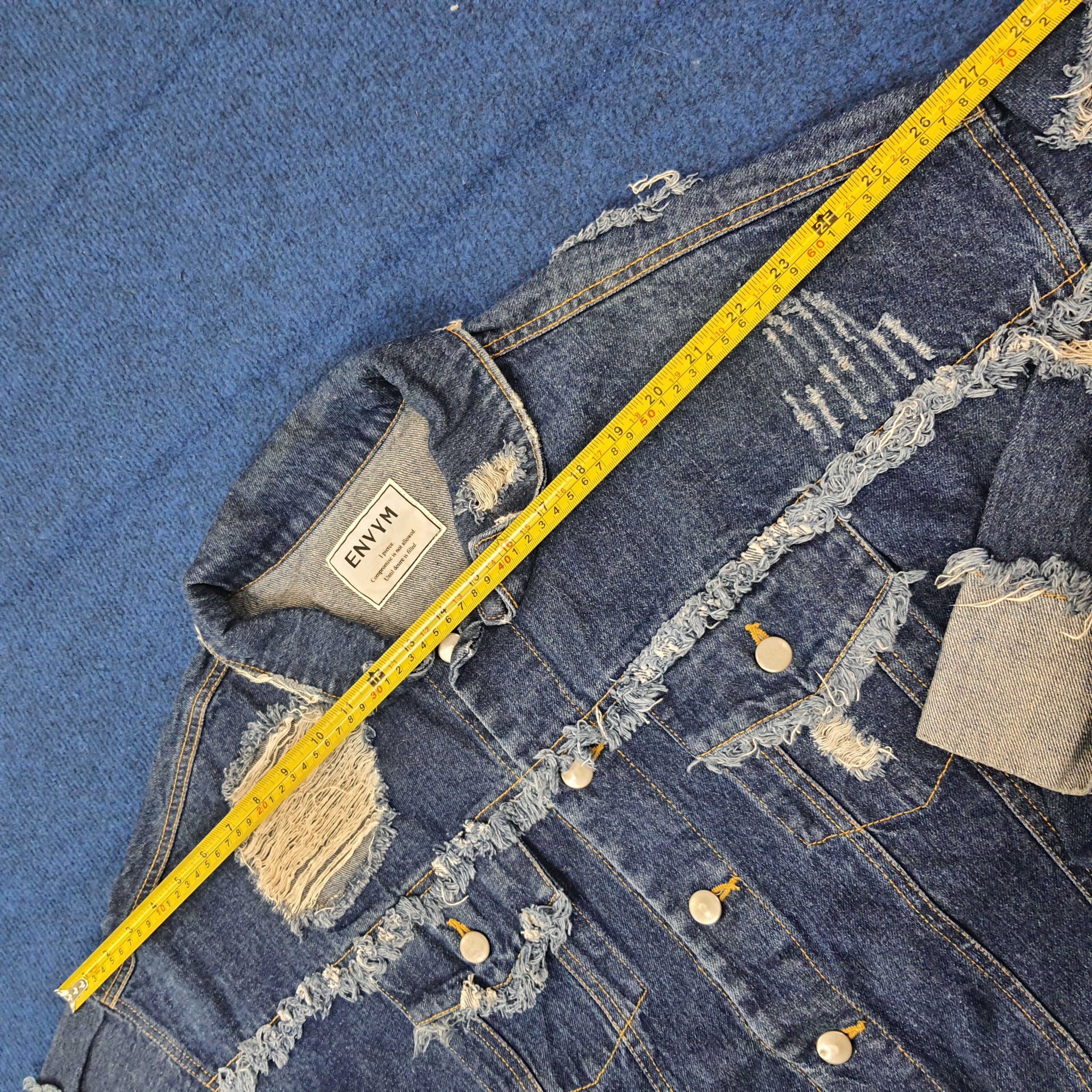 For All To Envy ENVYM Ripped Denim Cropped Sleeve Raw Hem Jacket C266N20 Size US L / EU 52-54 / 3 - 11 Thumbnail