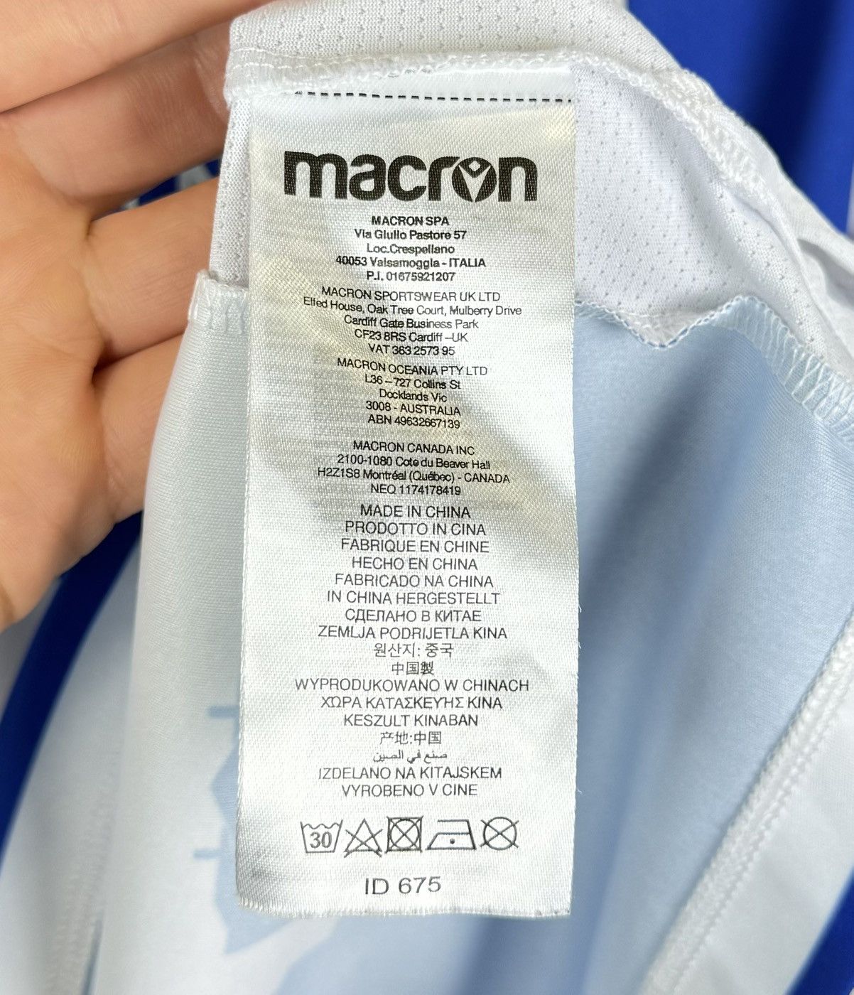 Macron Reading Football Club Home Soccer Jersey Football Shirt FC Size US L / EU 52-54 / 3 - 5 Thumbnail