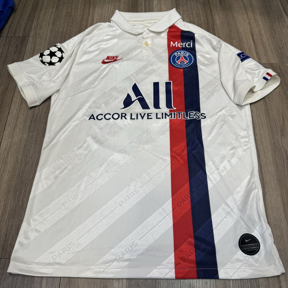 Nike PSG 19/20 C/L away shirt #21 Ander Herrera Size US M / EU 48-50 / 2 - 1 Thumbnail