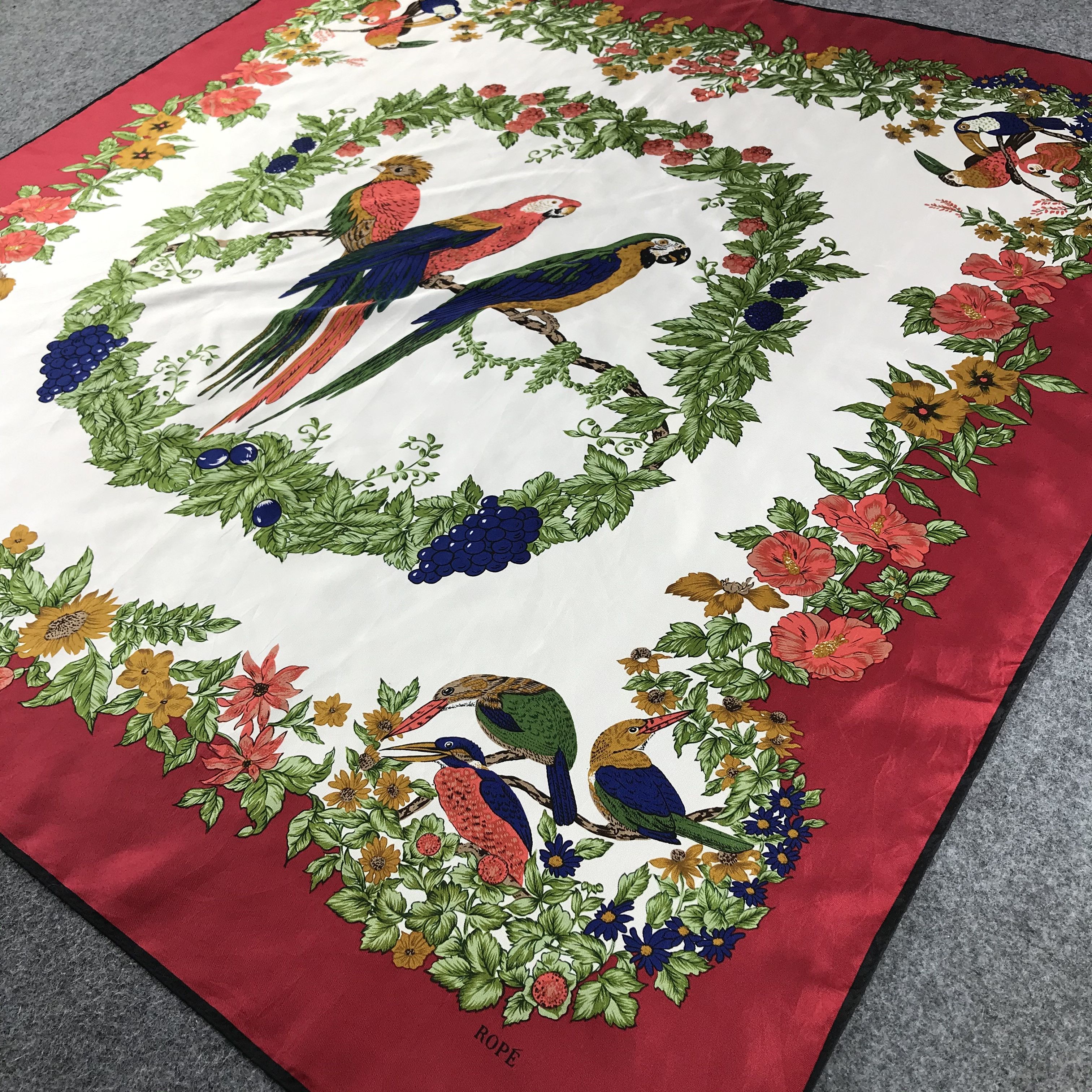Japanese Brand Ropé Cockatoo Silk Scarf M54 Size ONE SIZE - 4 Thumbnail