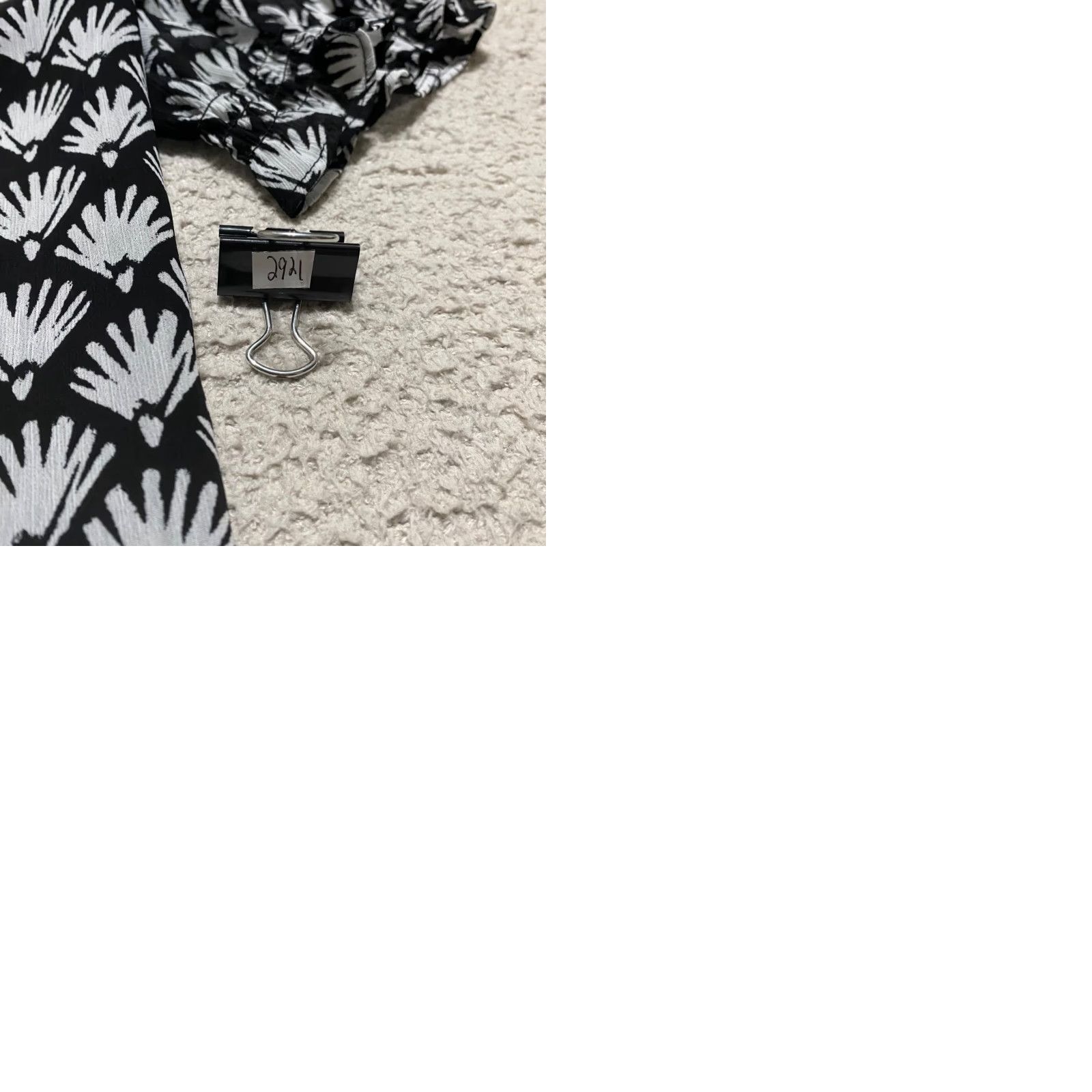 J.Crew J. Crew Womens Medium Shirt Black Geometric Short Sleeve V-neck Lined Chiffon Size M / US 6-8 / IT 42-44 - 9 Thumbnail