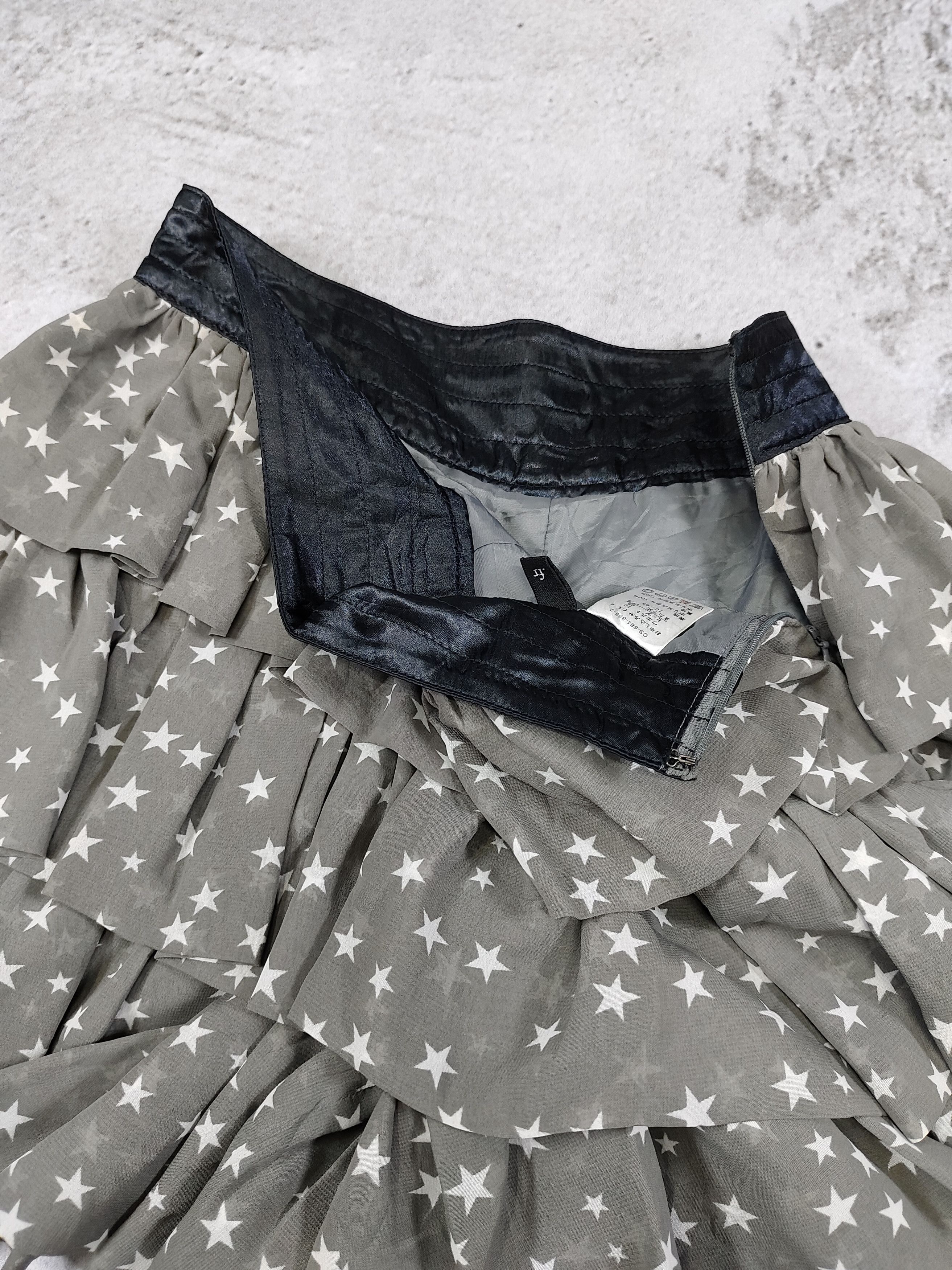 Japanese Brand Fr Japan- Feminine Coquette Star Print Tiered Ruffle Skort Size 30" / US 8 / IT 44 - 4 Thumbnail