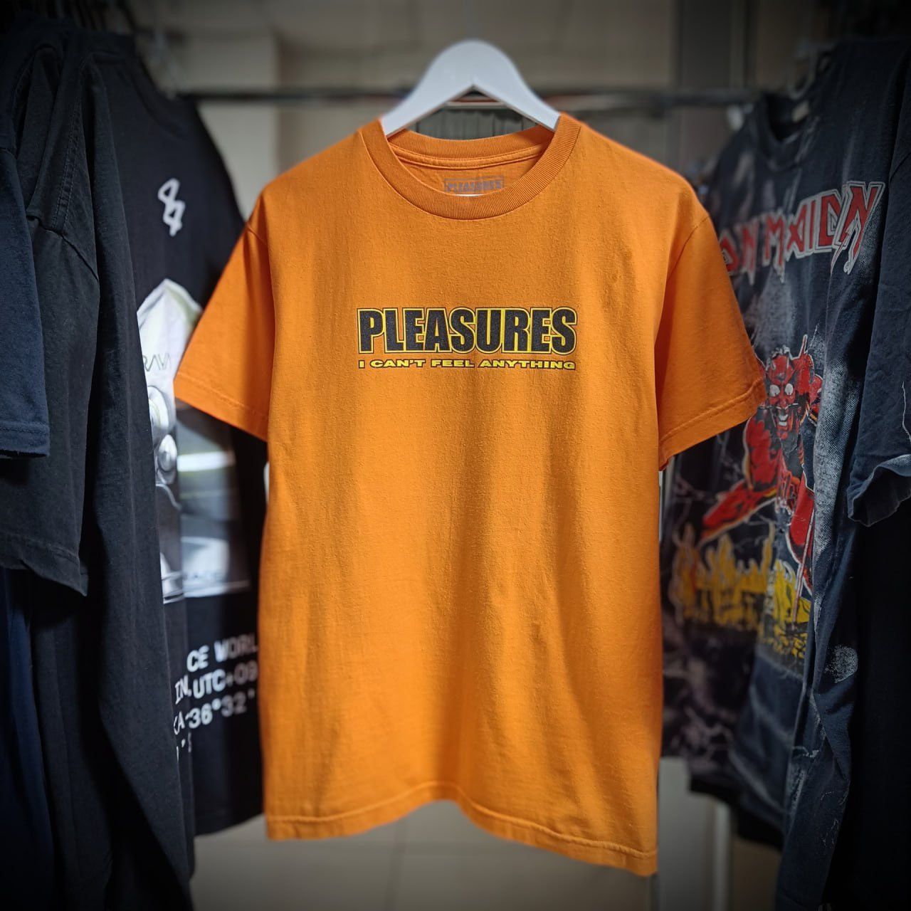 Pleasures Pleasures I can’t feel anything glitter tee rare y2k hype og Size US M / EU 48-50 / 2 - 1 Thumbnail