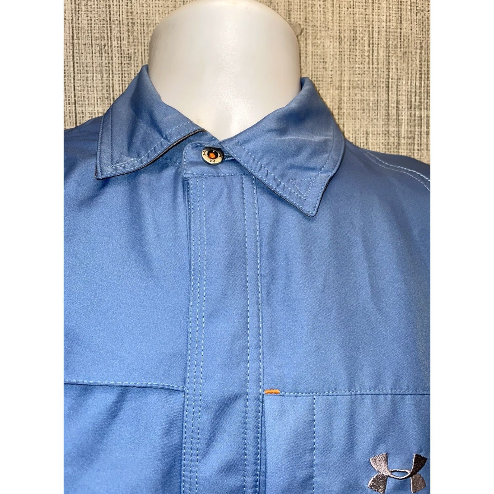 Under Armour Under Armour Blue Button-Up Ventilated Shirt Mens Small Size US S / EU 44-46 / 1 - 2 Thumbnail