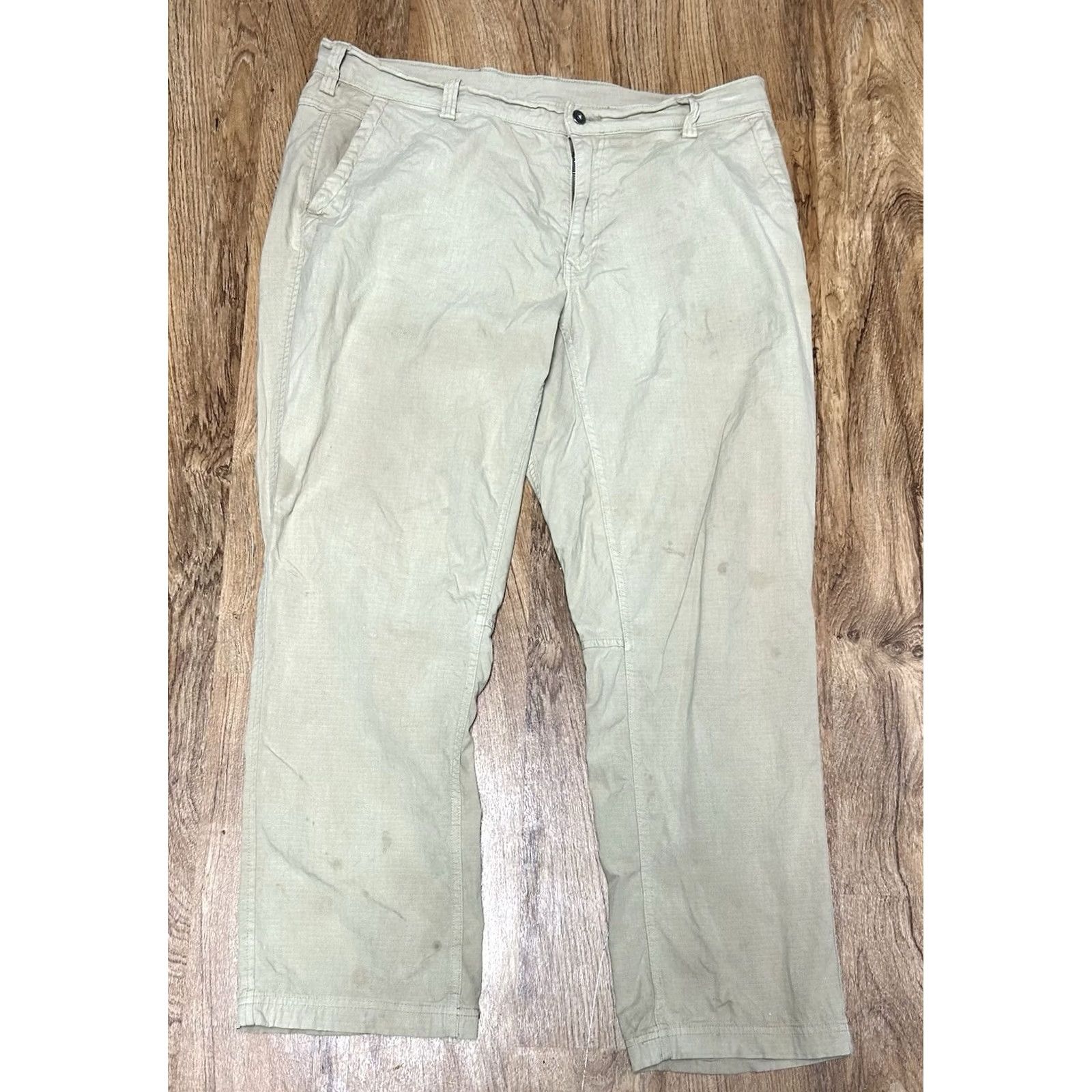 CO Duluth Trading Co Pants 38x30 Regular Straight Khaki Beige Cotton Blend Stretch Button Zipper Pockets Logo USA Men Size US 38 / EU 54 - 2 Thumbnail