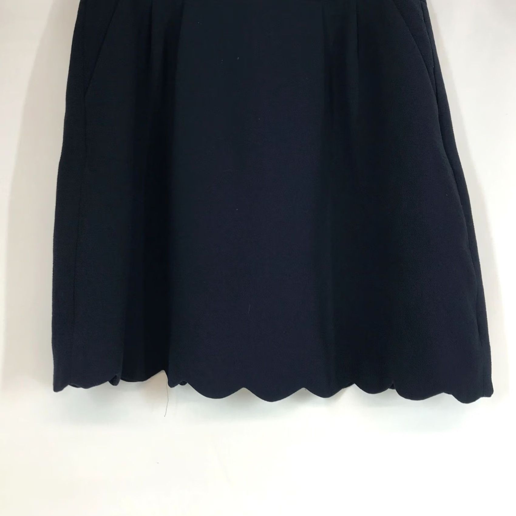 Loft LOFT - WOMEN'S 6 -NAVY 100% POLYESTER SCALLOP HEM SKIRT W/ POCKETS Size 28" / US 6 / IT 42 - 3 Thumbnail