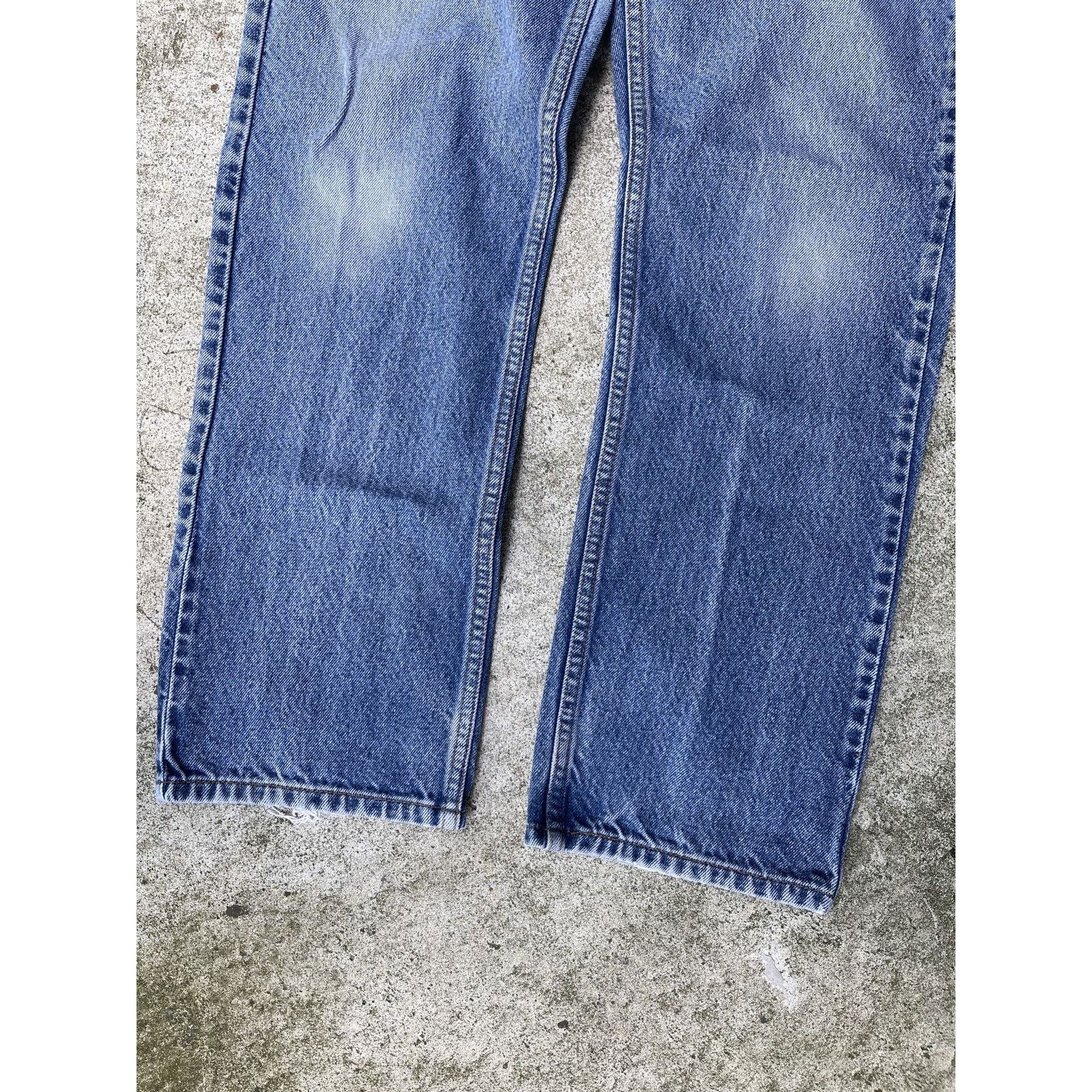 Levi's VINTAGE 90s LEVIS 505 LIGHT WASH STRAIGHT LEG DENIM JEANS Size US 35 - 10 Thumbnail