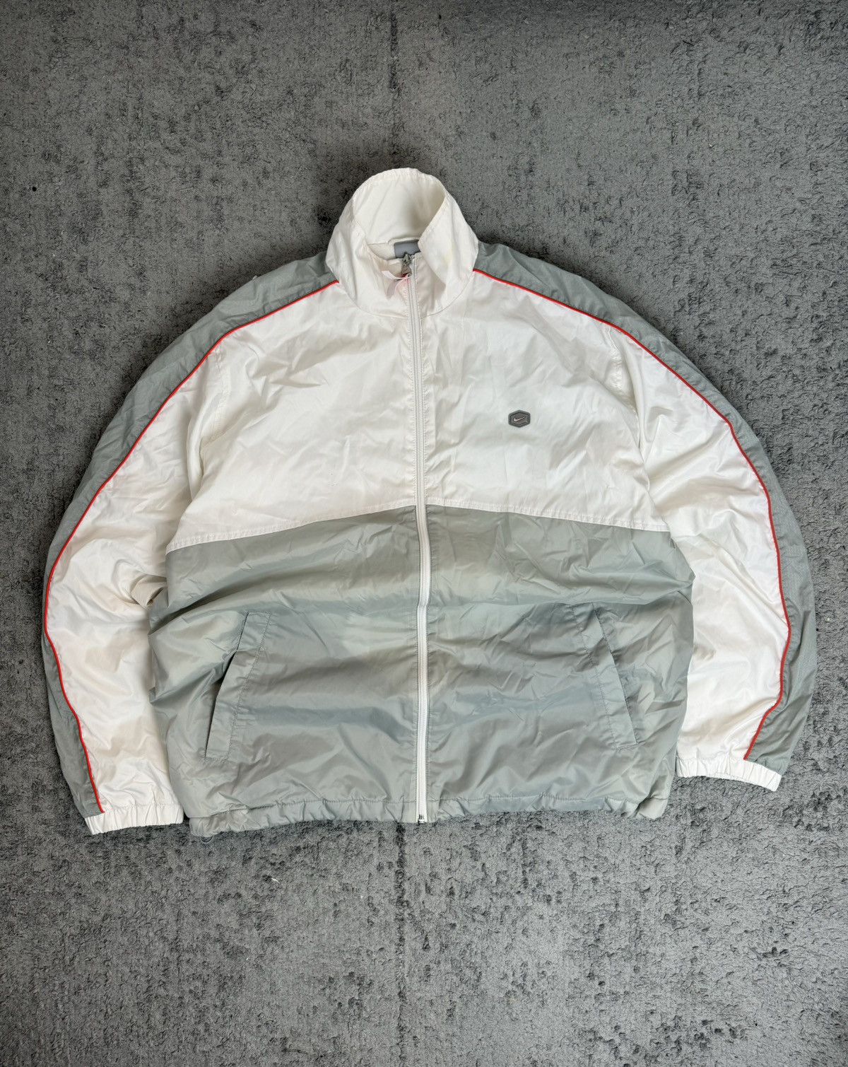 Nike NIKE TN VINTAGE LOGO OVERSIZE NYLON GORPCORE LIGHT JACKET | Grailed