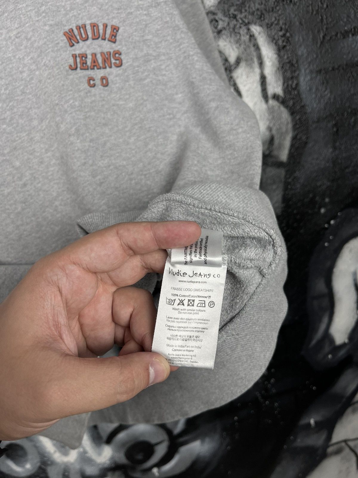Japanese Brand × Nudie Jeans × Vintage Nudie Jeans Co Frasse Logo Sweatshirt Men’s Size S Size US S / EU 44-46 / 1 - 6 Thumbnail