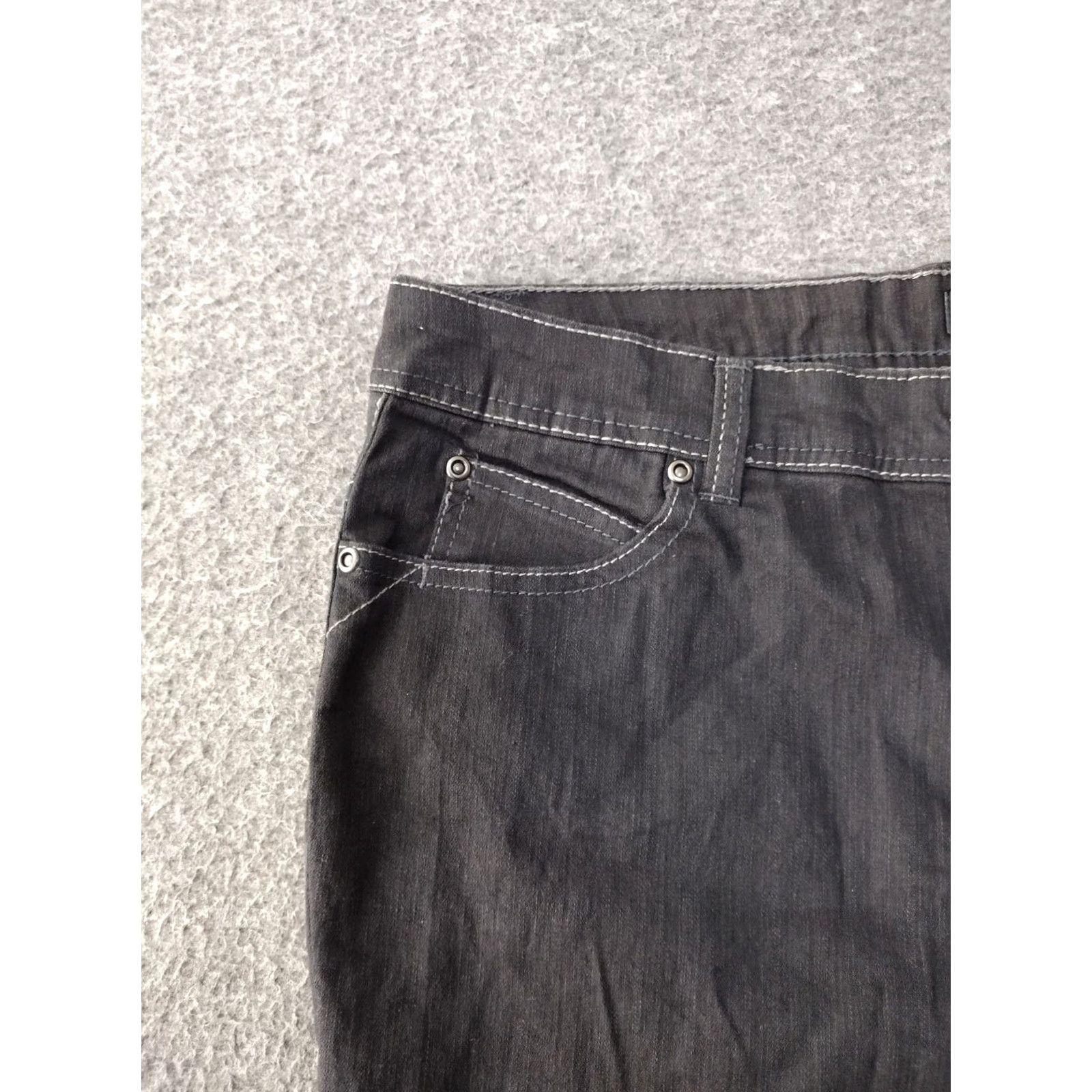 Vintage F&F Jeans Women’s 16 Black Dark Wash Mid Rise Skinny Capri Jeans Size 38" / US 16 / IT 52 - 6 Thumbnail