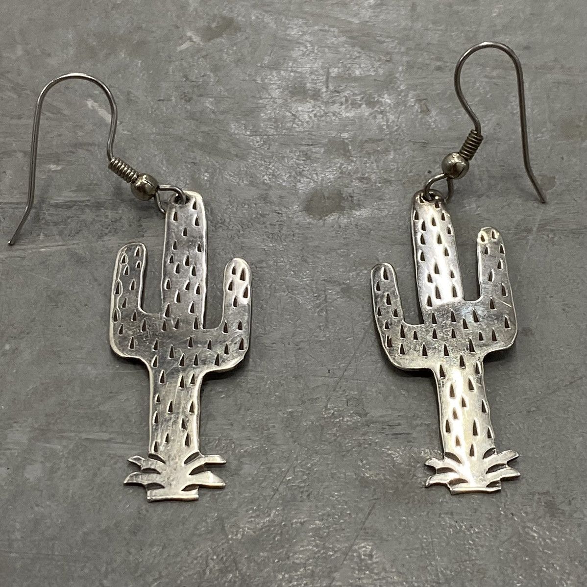 Kapital × Vintage Vtg 70s Sterling Silver Navajo Cactus Stamped Earrings Boho Size ONE SIZE - 2 Thumbnail