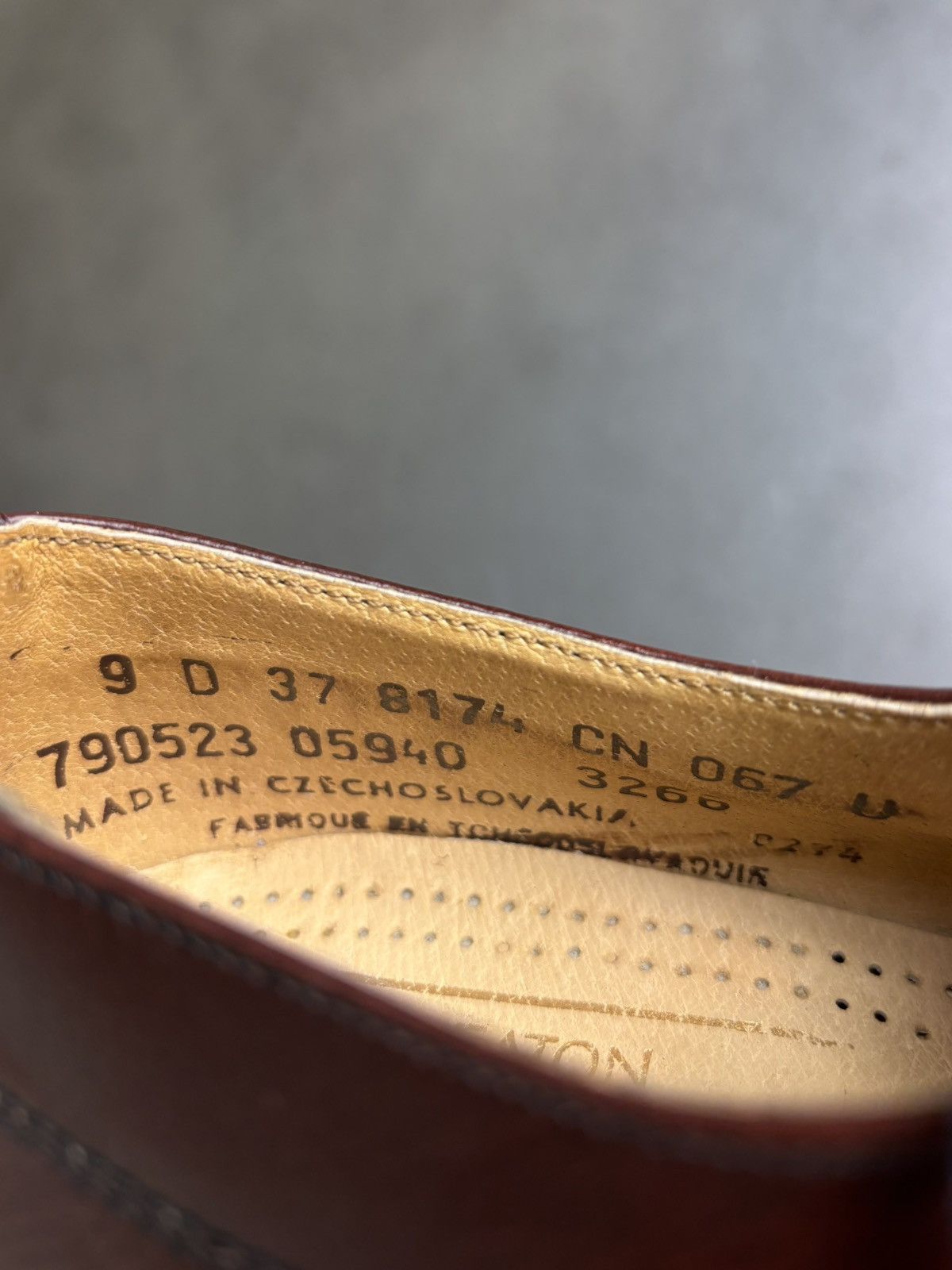 Eaton × Leather × Vintage 1960s Vintage Loafers 1970s Leather Moc Toe Size US 9 / EU 42 - 6 Thumbnail