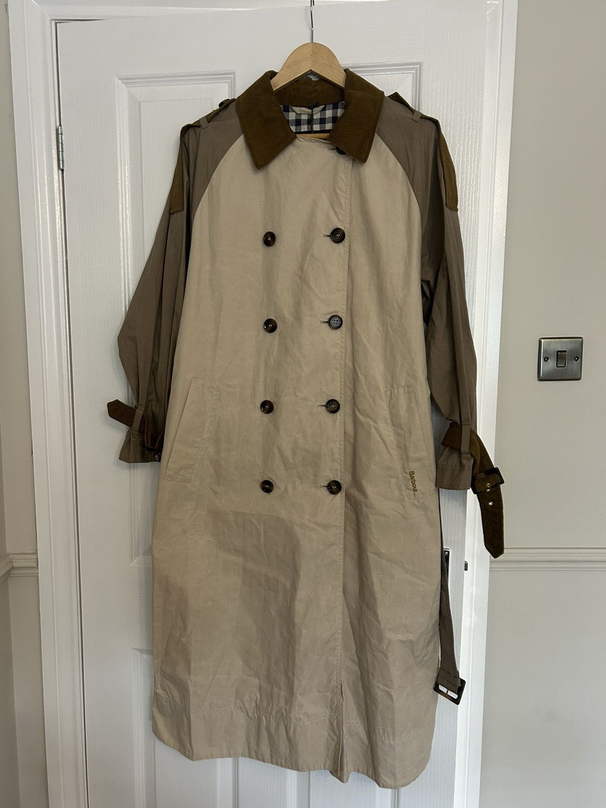Barbour Barbour double breasted trench coat Size L / US 10 / IT 46 - 2 Thumbnail