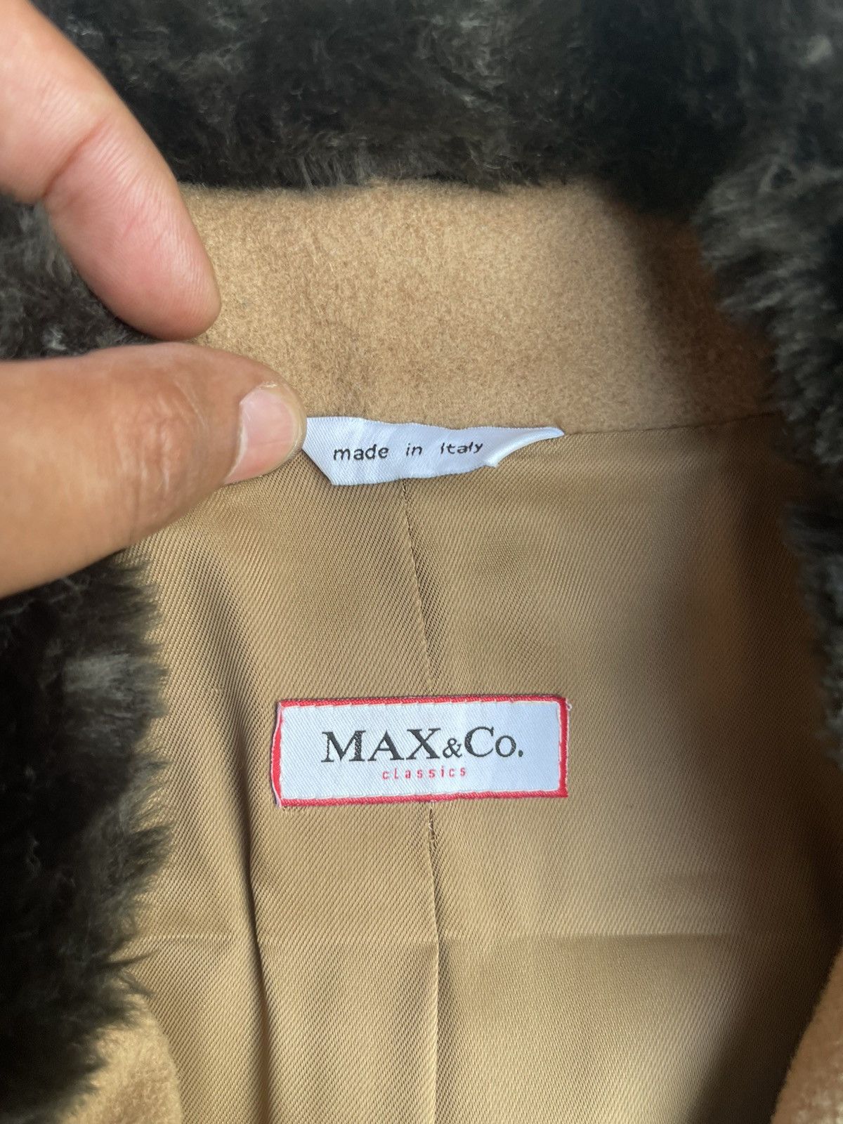 Max Mara Max Mara Camel Fur Collar Coat – Italian Luxury Outerwear Size M / US 6-8 / IT 42-44 - 3 Thumbnail