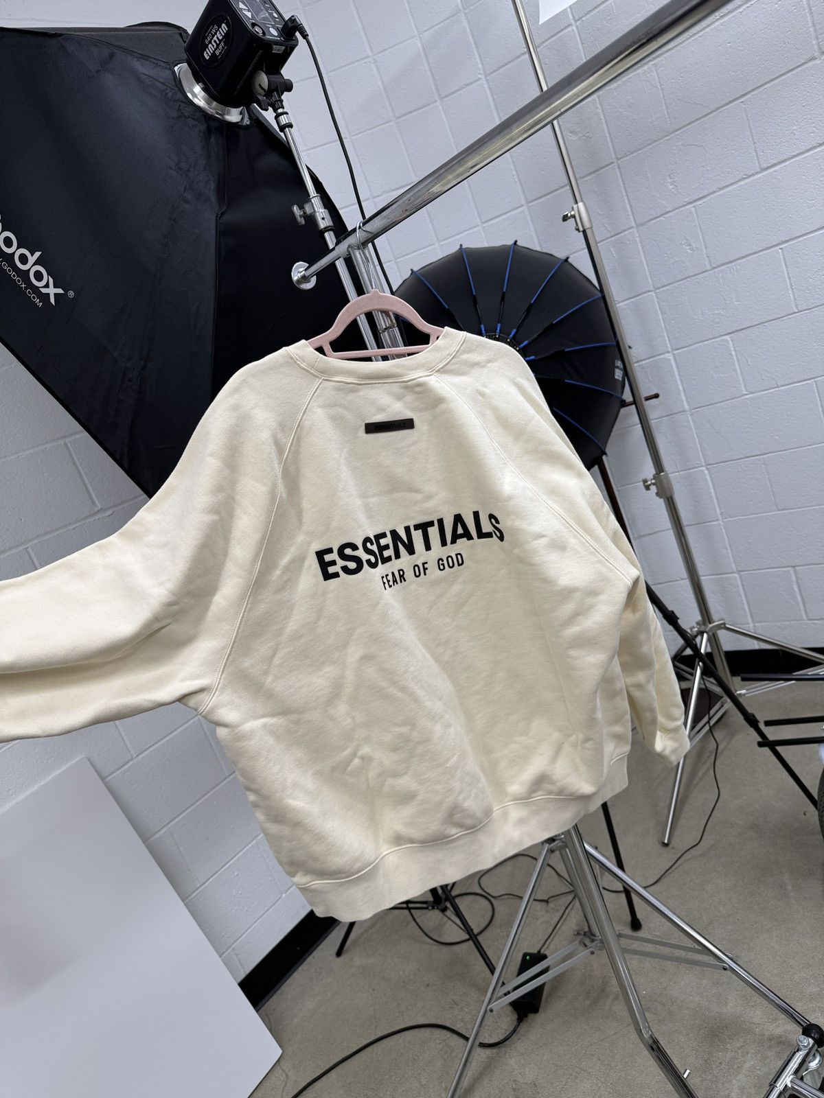 Fear of God Fear of God Essentials SS21 Pull-Over Crewneck Buttercream Size US L / EU 52-54 / 3 - 1 Thumbnail