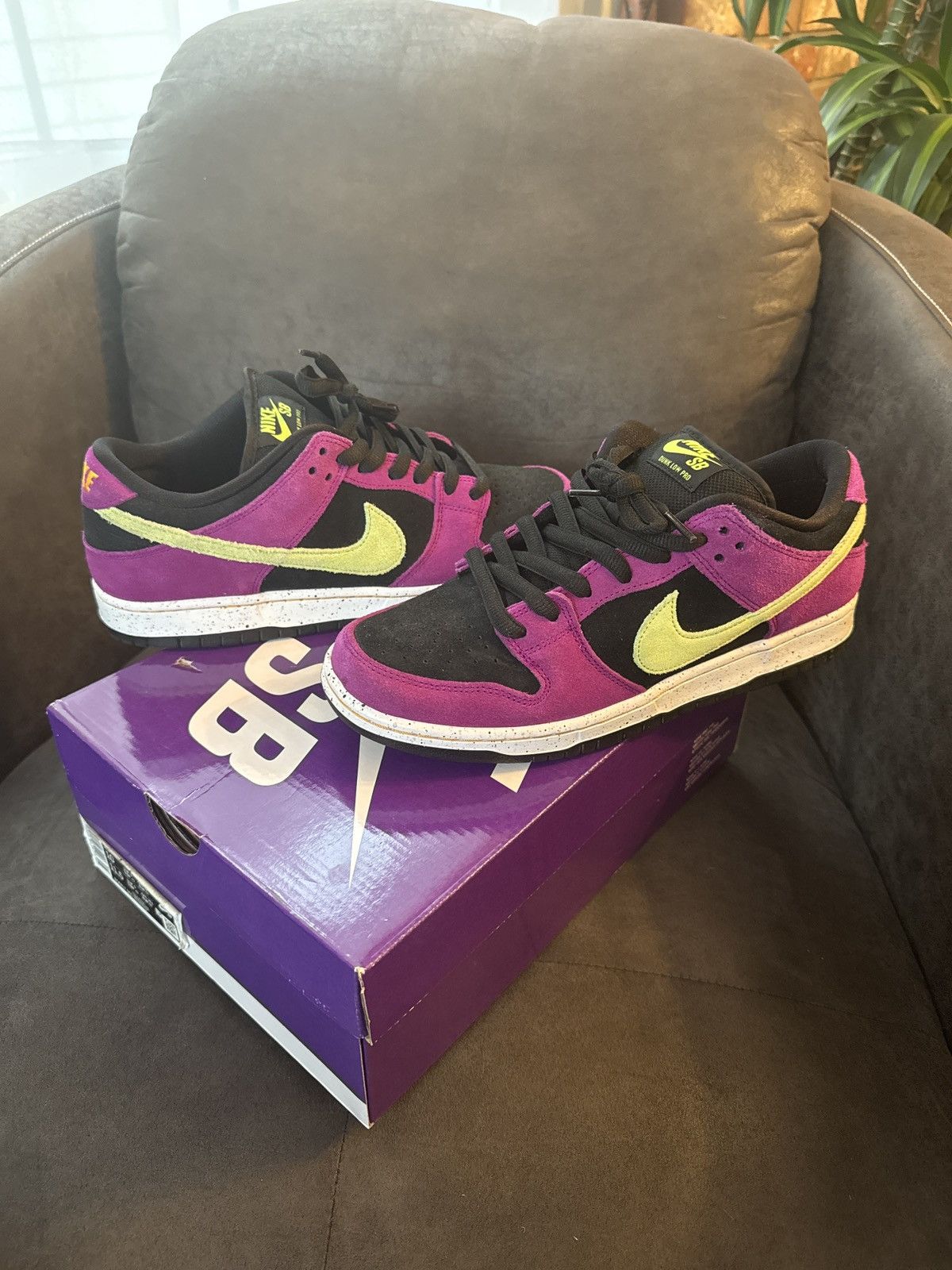 Nike Nike SB Red Plum / Citron-Black Size US 10 / EU 43 - 5 Thumbnail