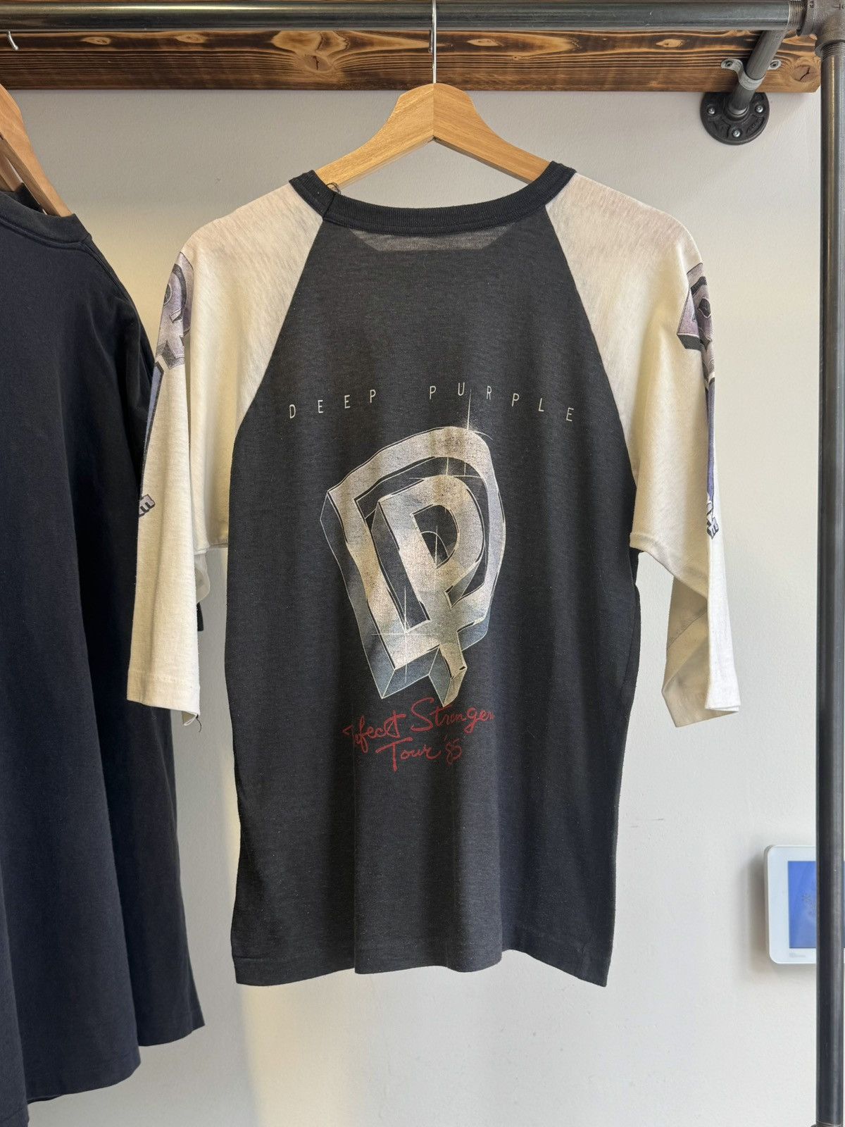 Band Tees Vintage 1985 Deep Purple “Perfect Strangers Tour” Tee Size US L / EU 52-54 / 3 - 2 Thumbnail
